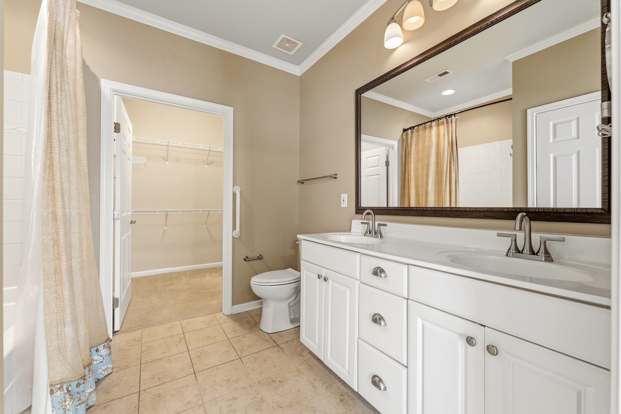 419 Cedar Pines Drive Property Photo 17