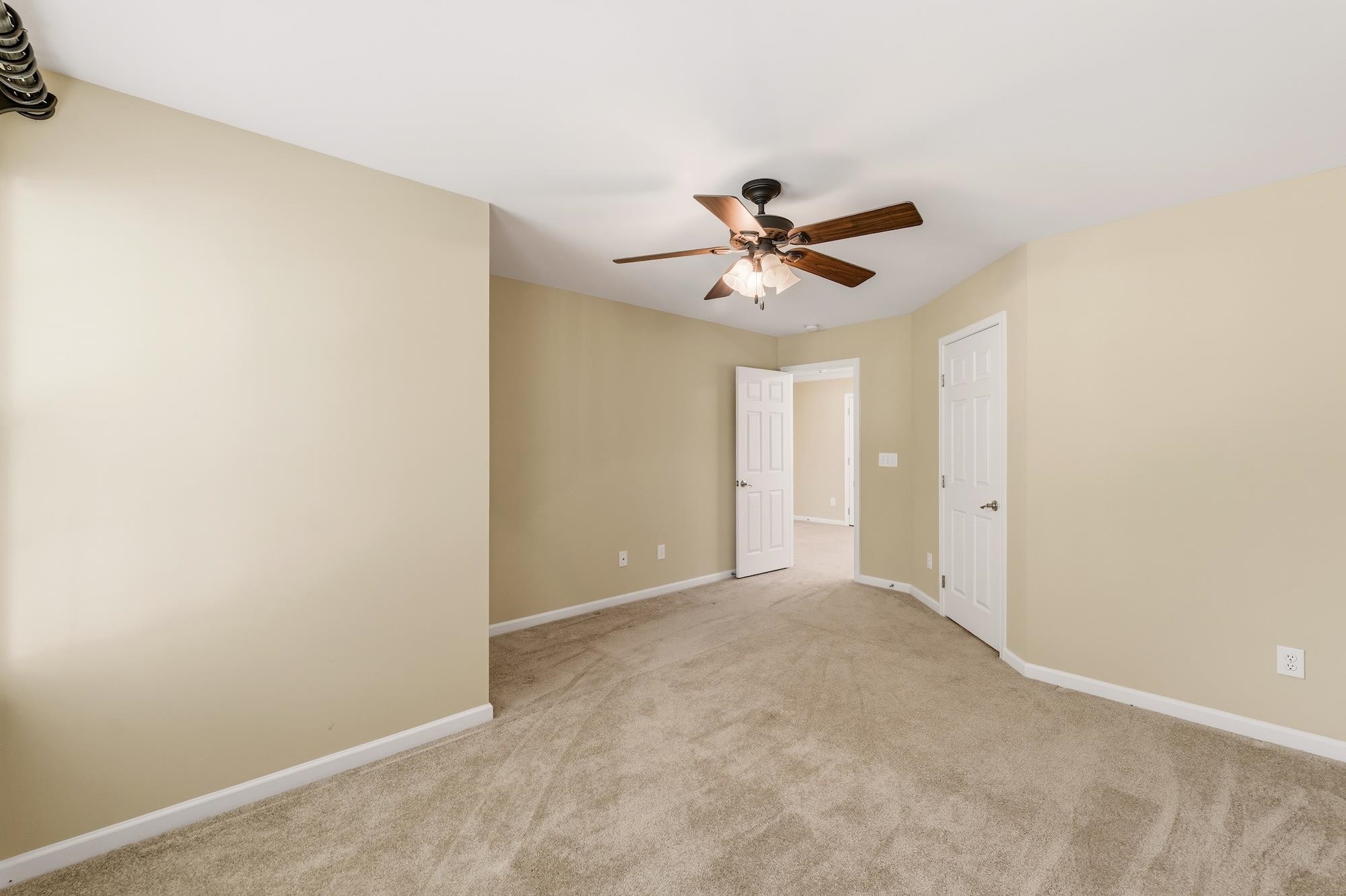 419 Cedar Pines Drive Property Photo 23