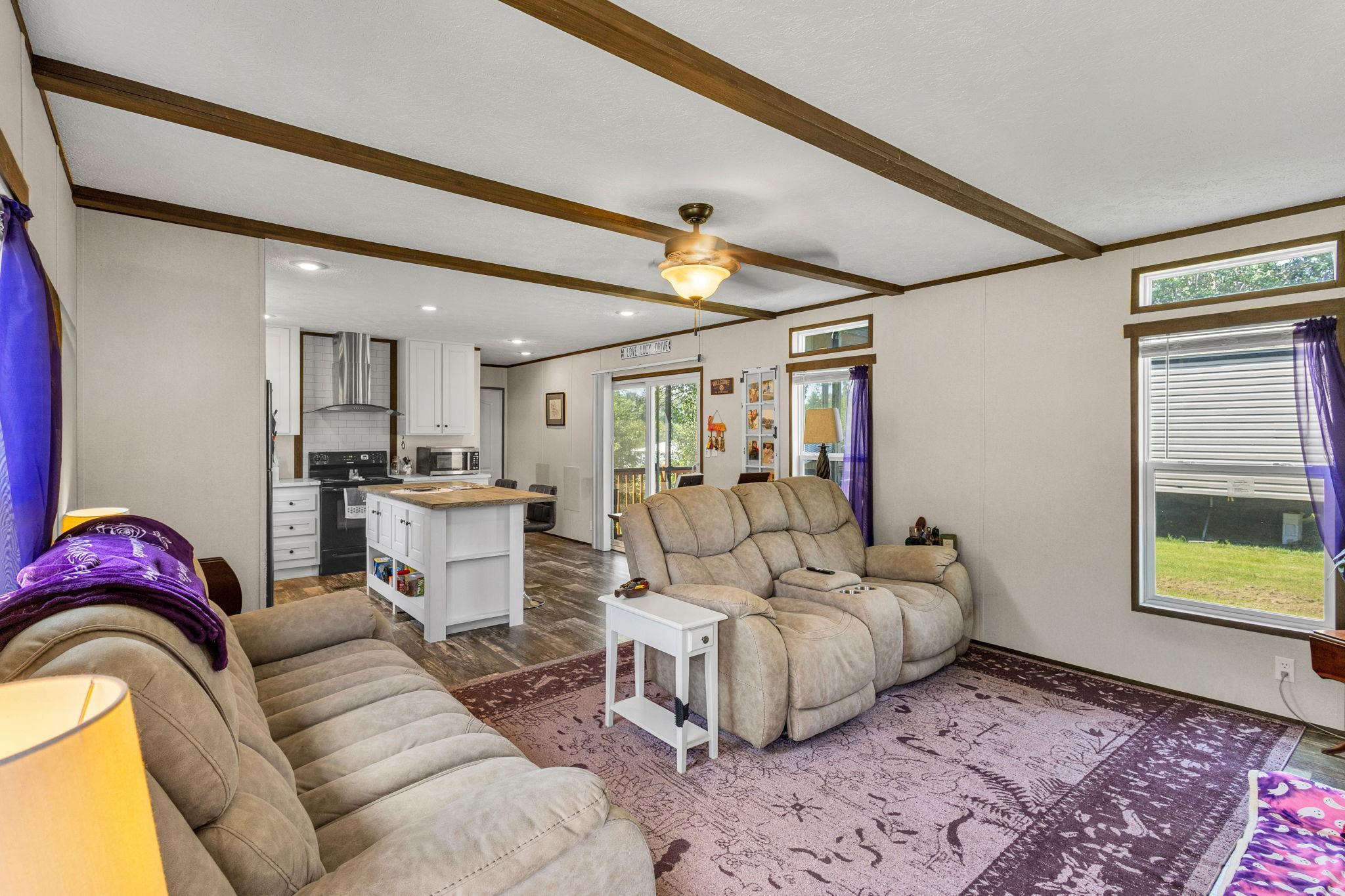 220 Wedge Way Property Photo 6