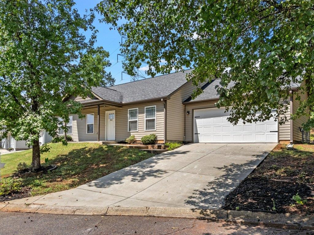 365 Half Rock Circle Property Photo 1
