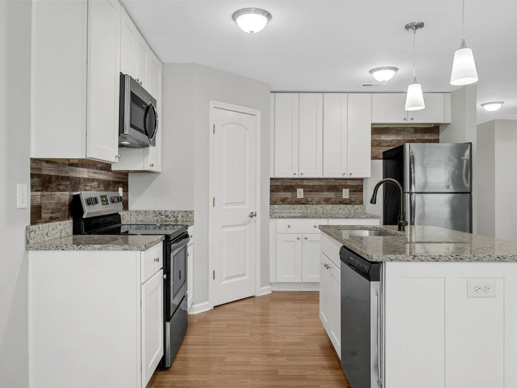 365 Half Rock Circle Property Photo 15
