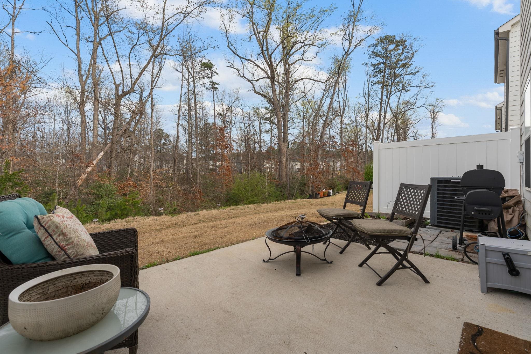 100 Grey Oak Trail Property Photo 22
