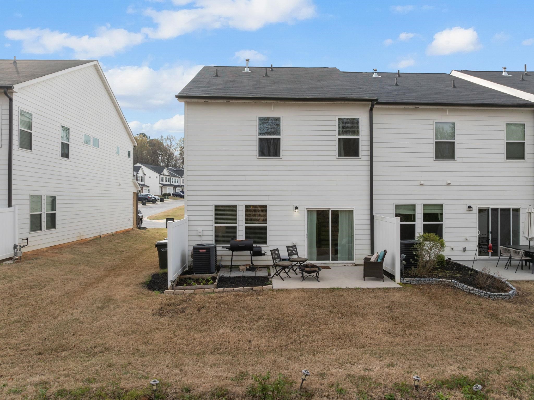 100 Grey Oak Trail Property Photo 23