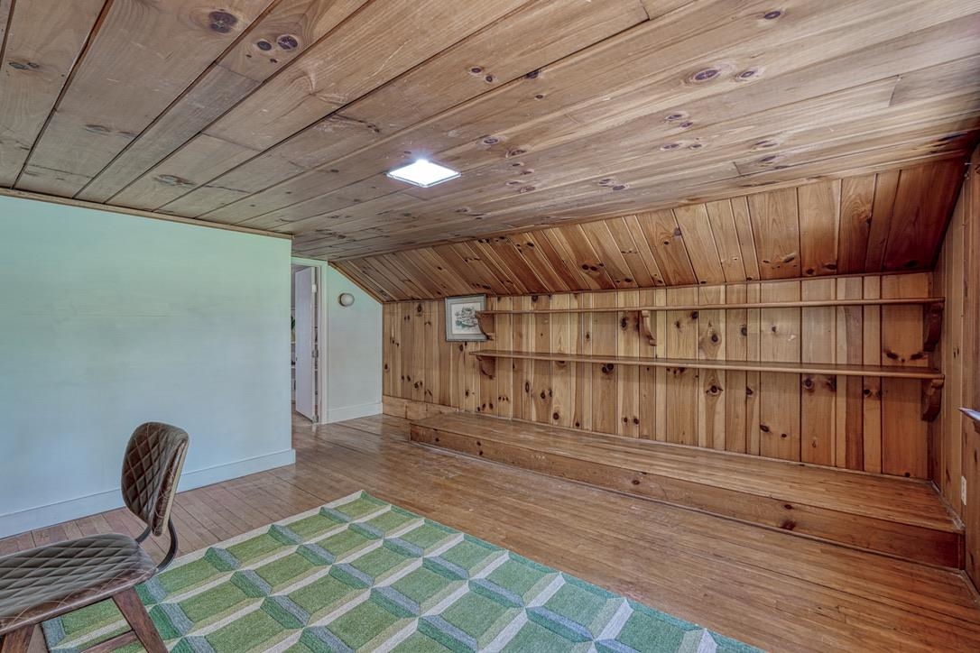 640 Crystal Drive Property Photo 25
