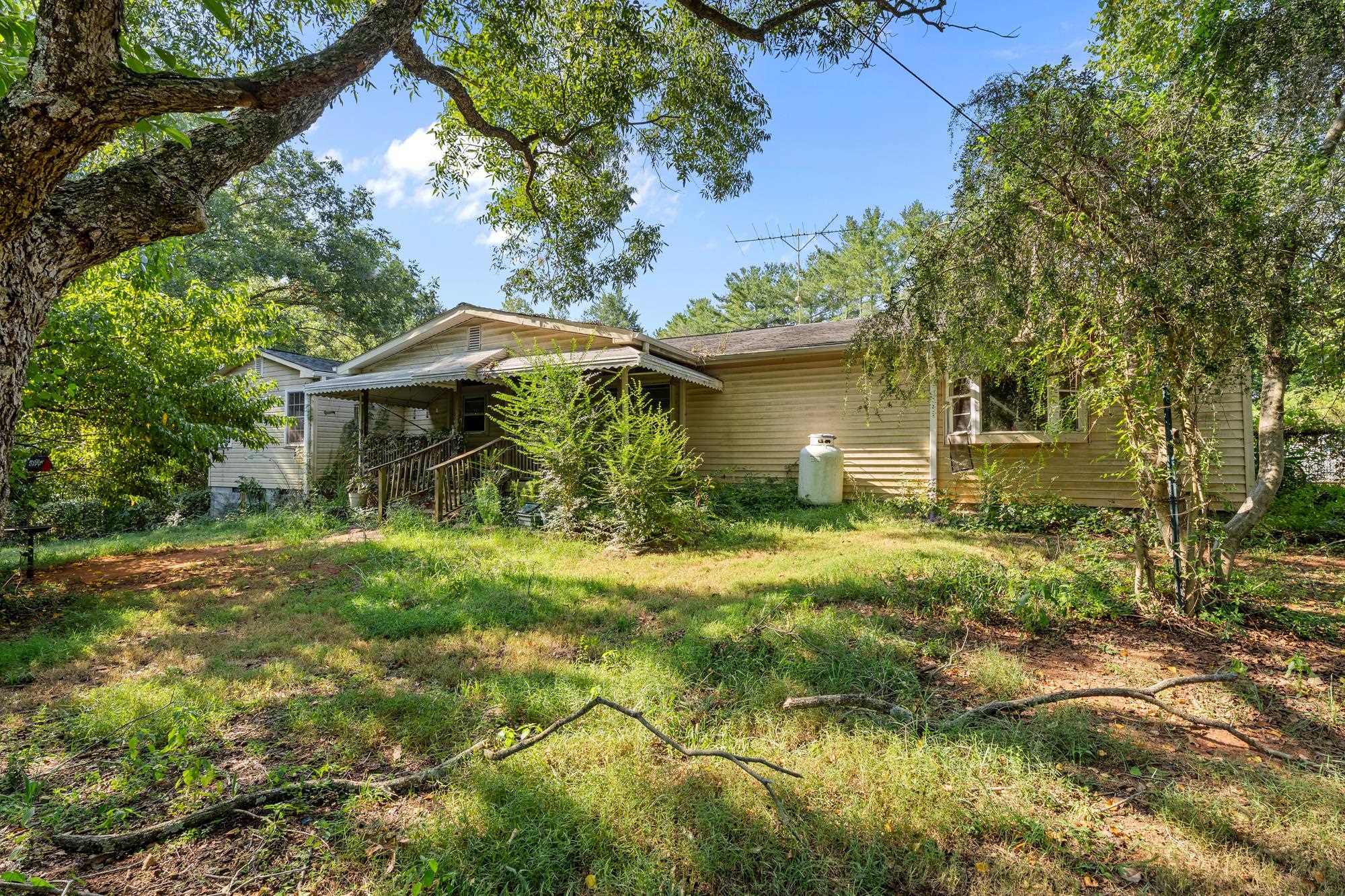 430 Old Burnett Road Property Photo 6