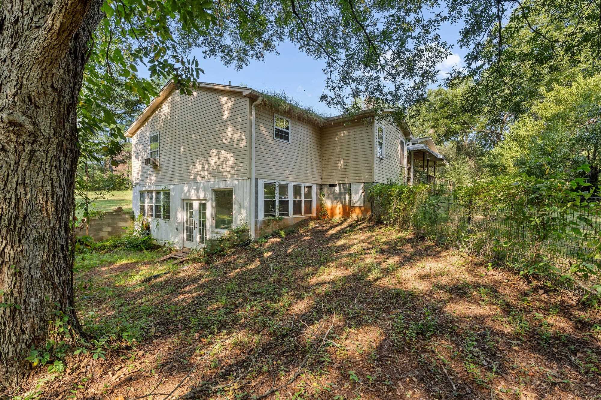 430 Old Burnett Road Property Photo 9