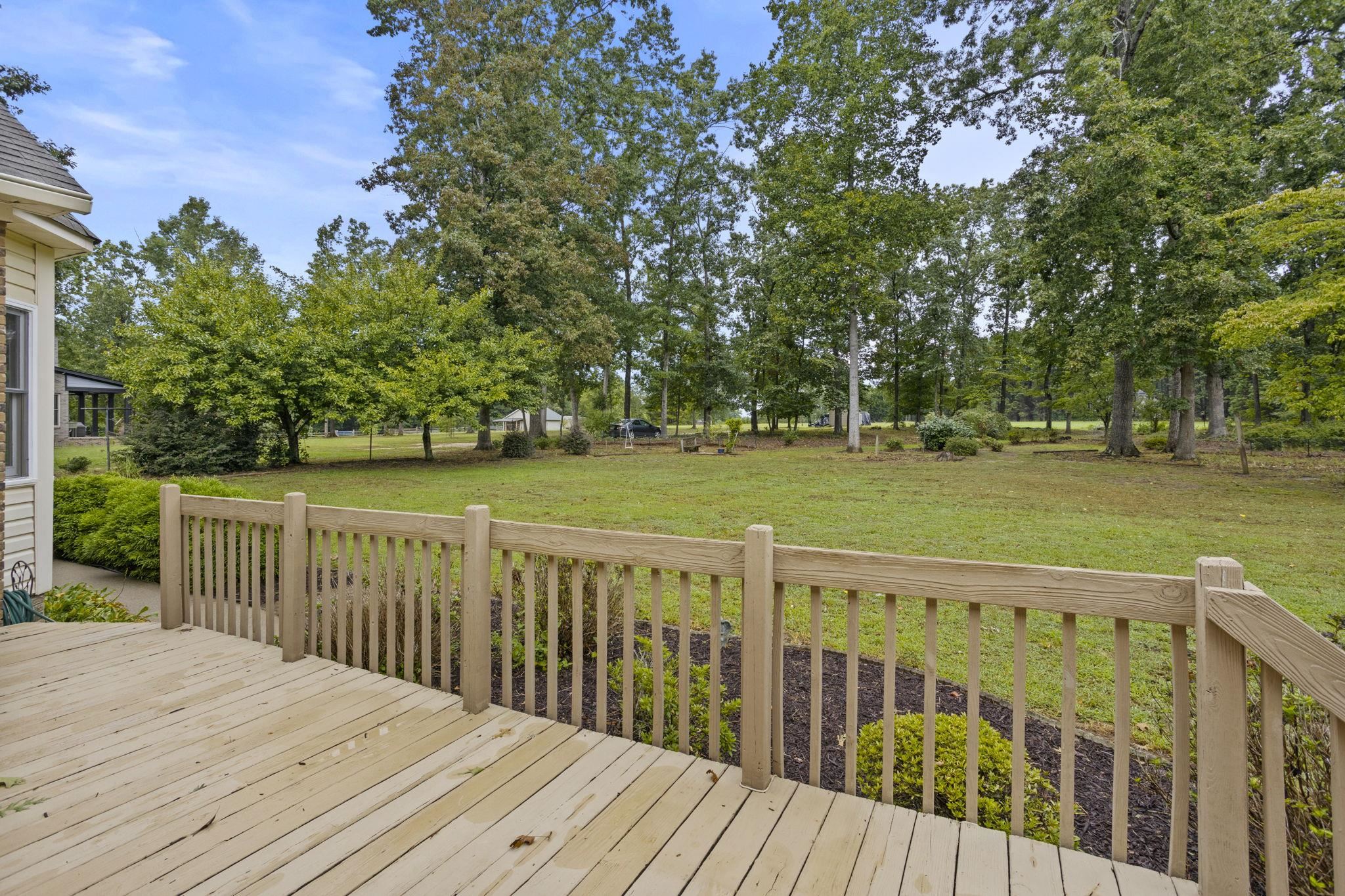 225 Plantation Lane Property Photo 28