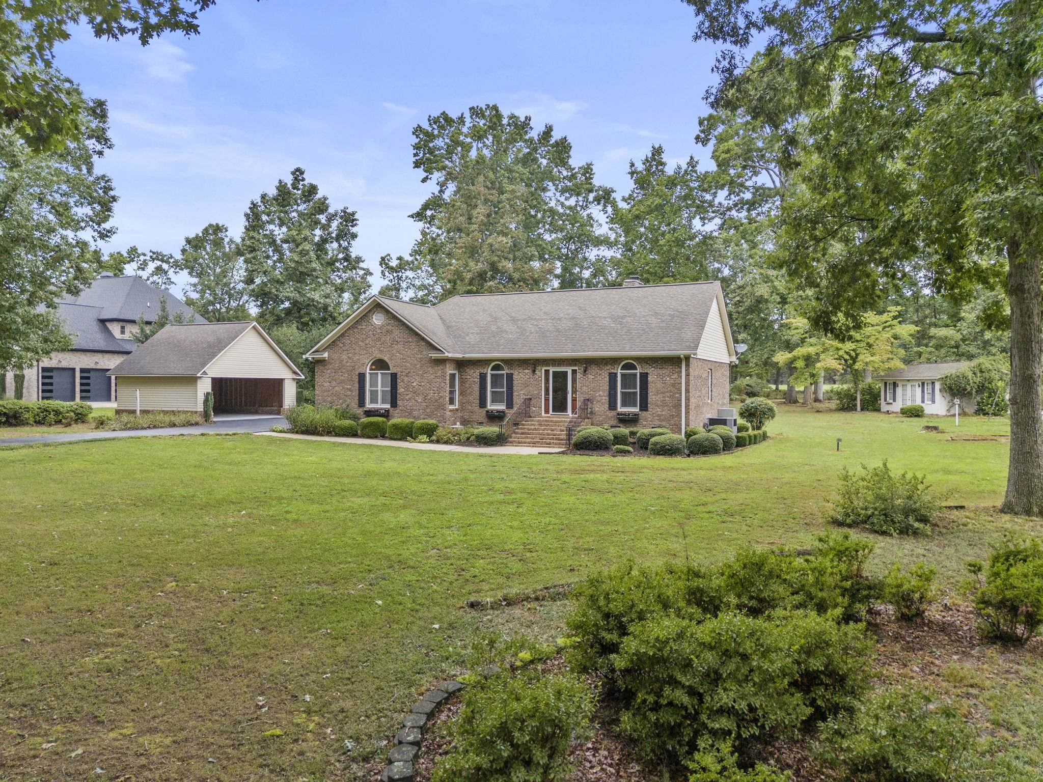 225 Plantation Lane Property Photo 35