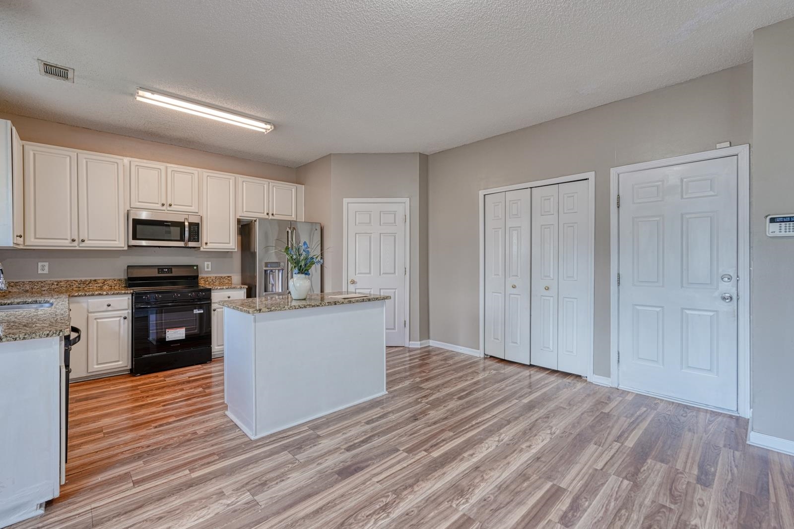 823 Old Wynd Court Property Photo 11