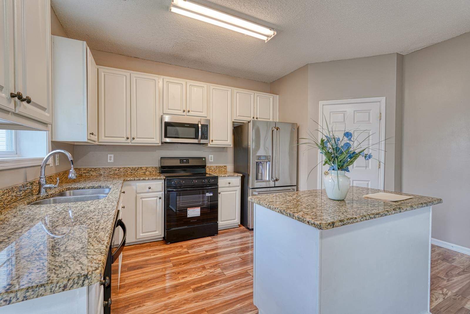 823 Old Wynd Court Property Photo 17