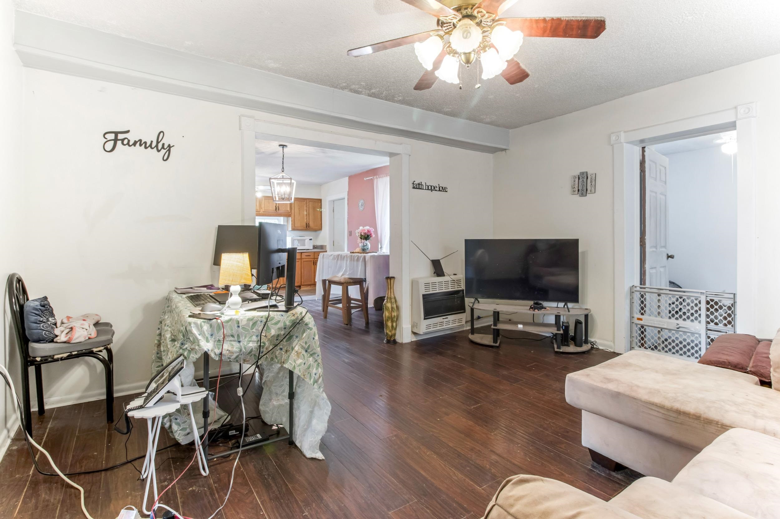 867 Battleground Road Property Photo 4
