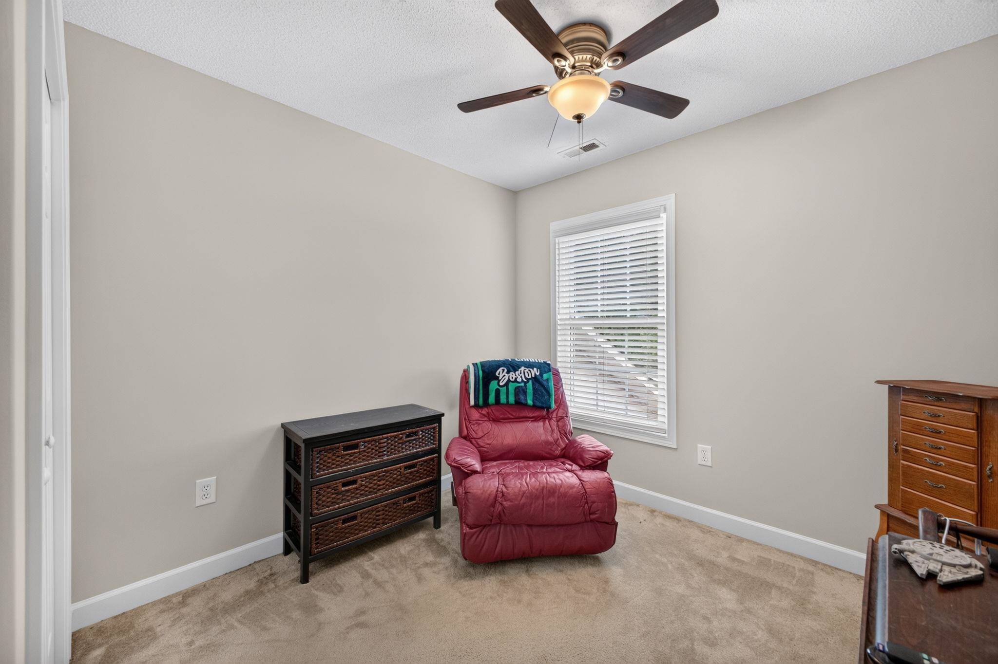 433 Rexford Drive Property Photo 16