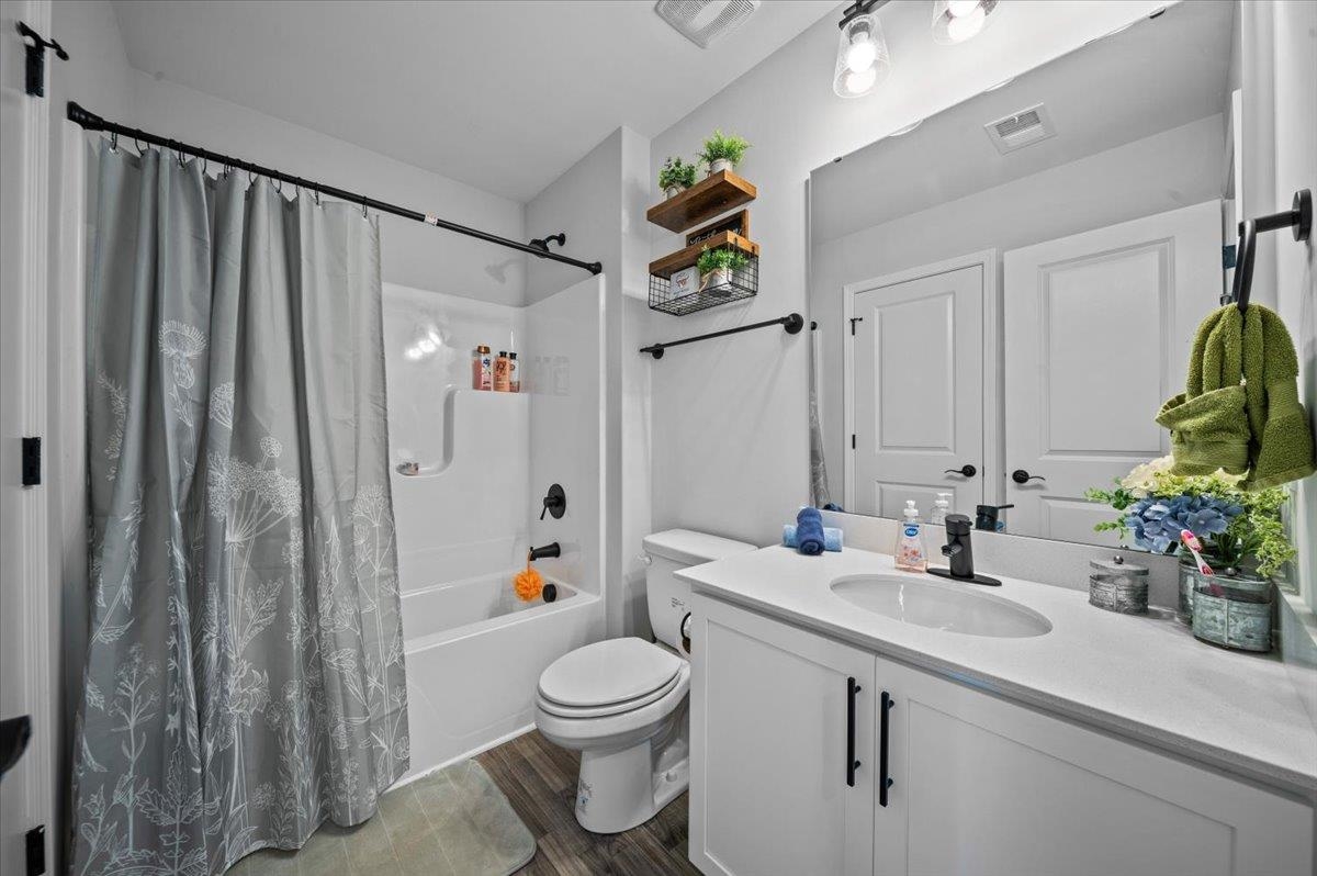 1321 Wellton Place Property Photo 17