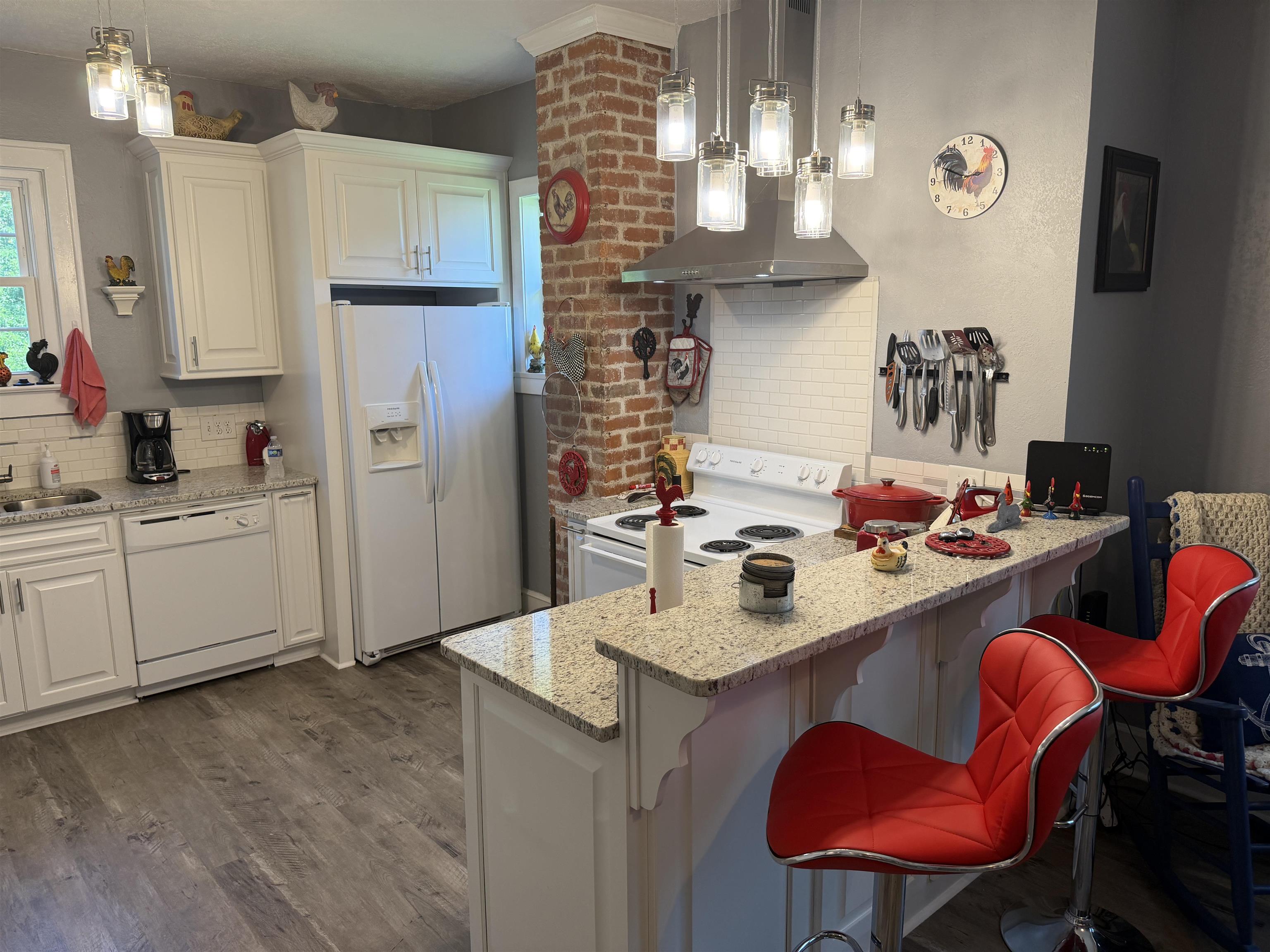 6 Cedar Street Street Property Photo 26