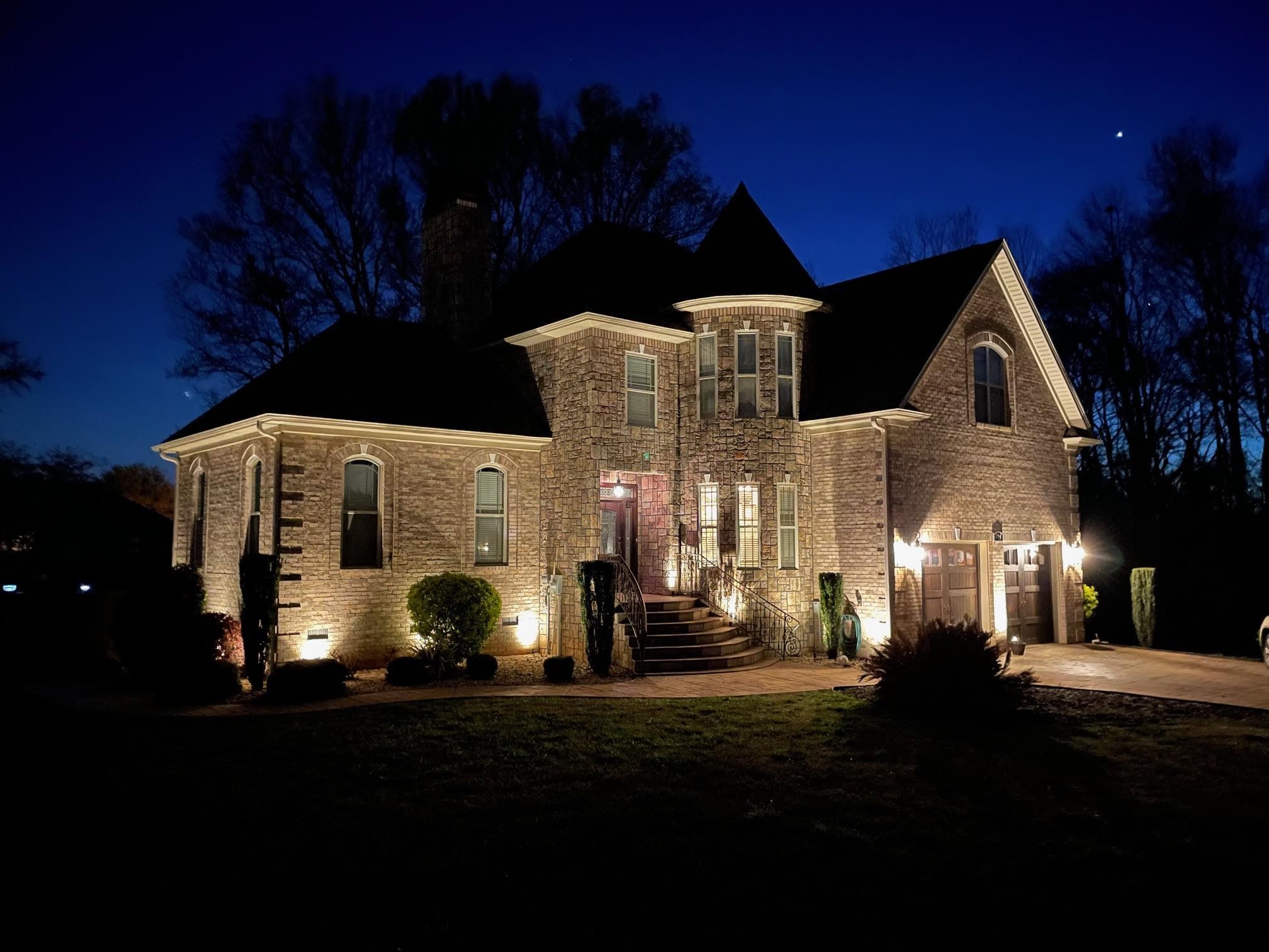 429 Hunting Crest Court Property Photo 3