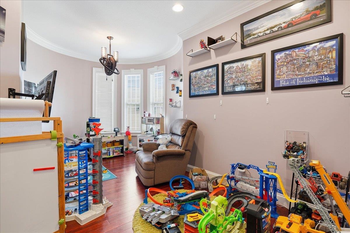 429 Hunting Crest Court Property Photo 12