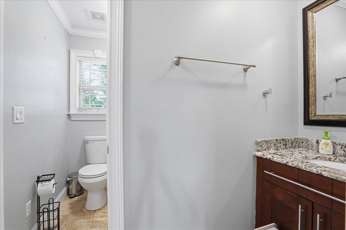 429 Hunting Crest Court Property Photo 14