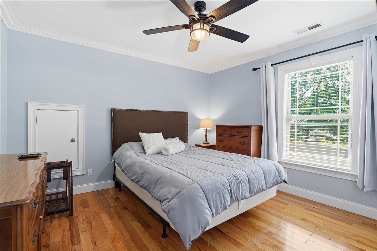 429 Hunting Crest Court Property Photo 17