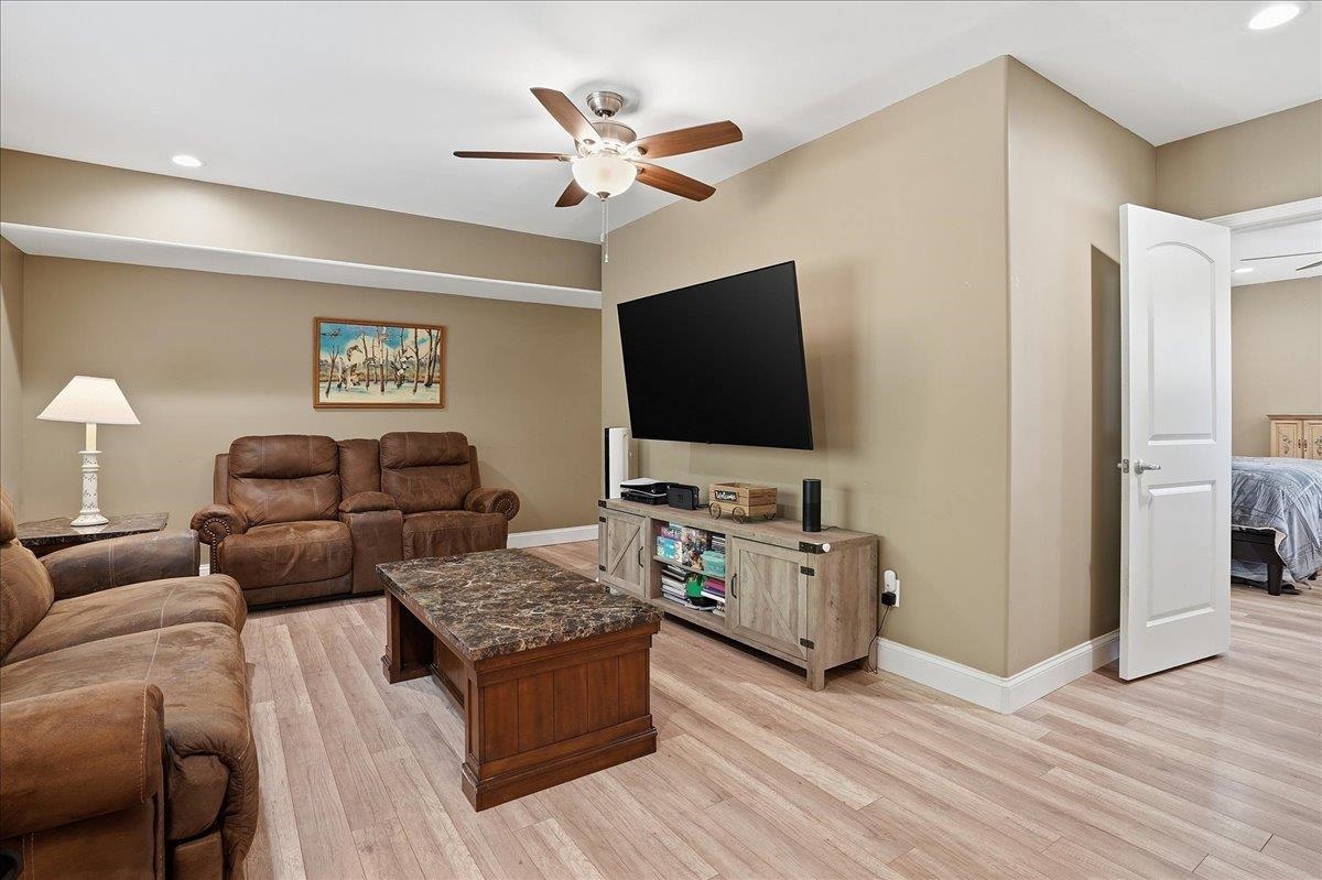 429 Hunting Crest Court Property Photo 27