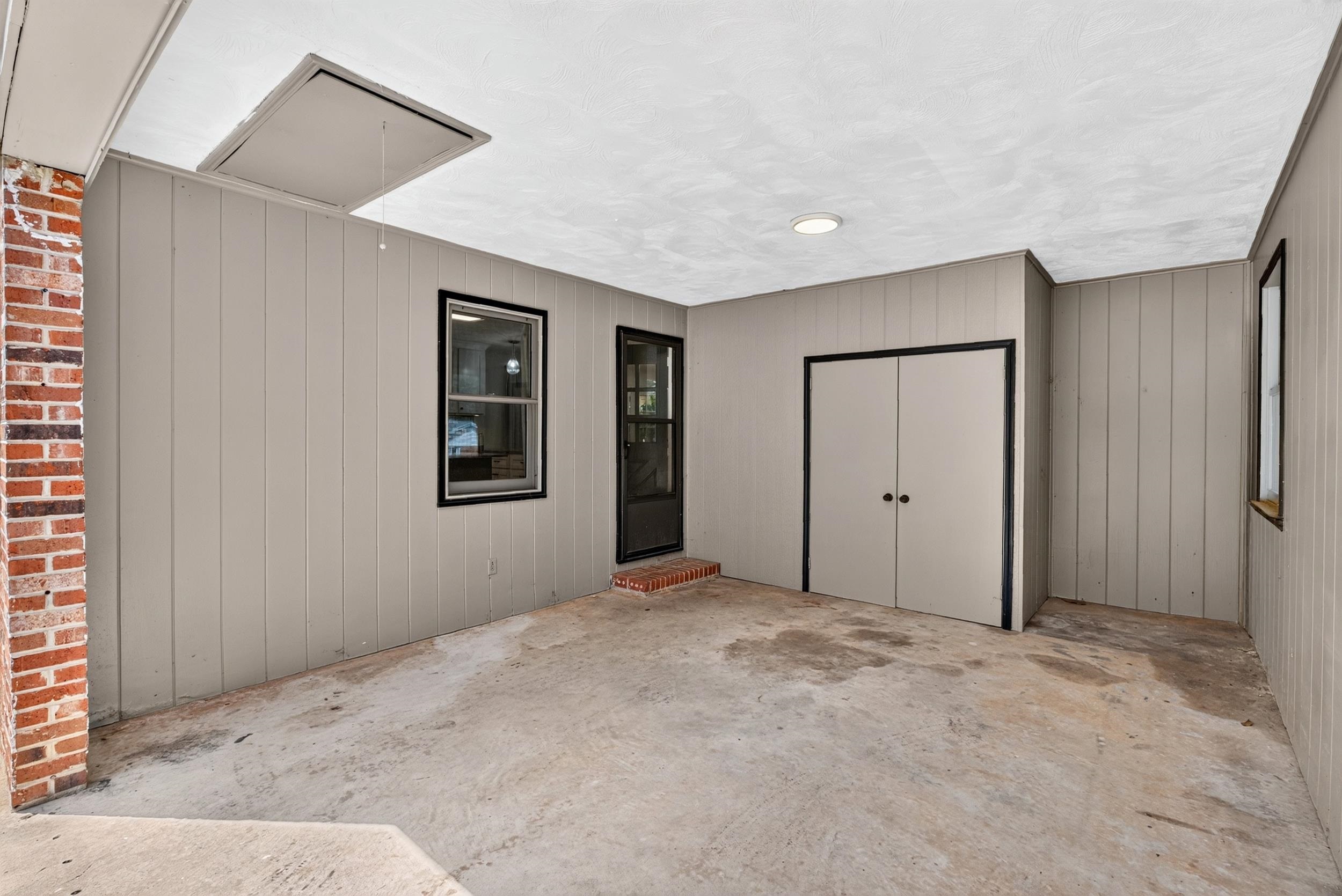 617 Sharondale Court Property Photo 27