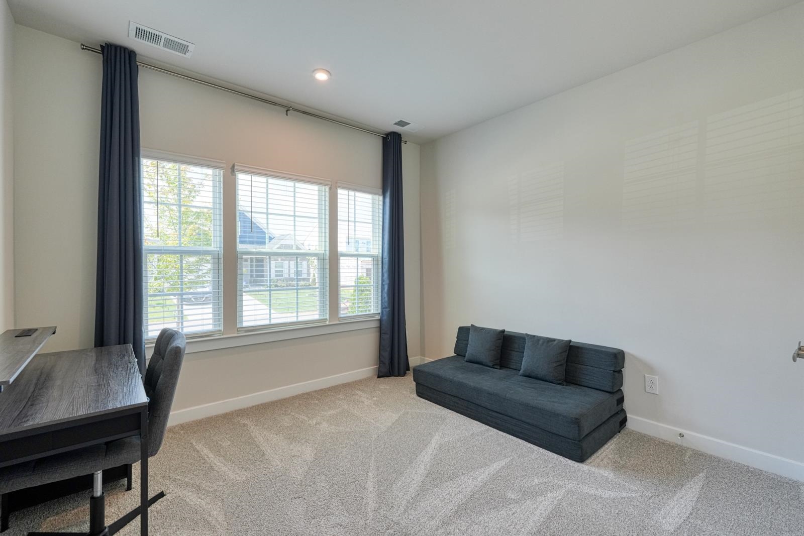 7044 Glass Court Property Photo 6
