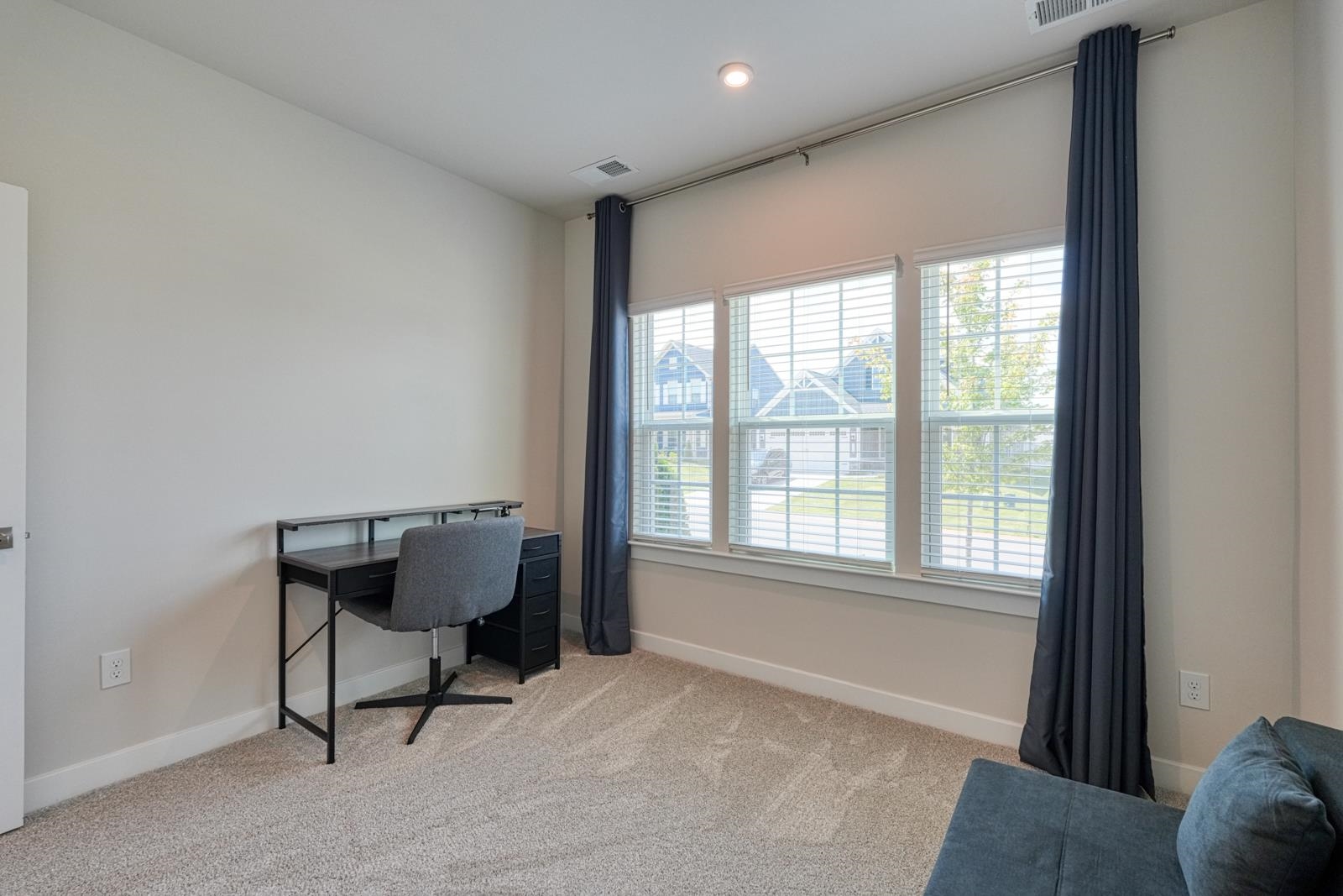 7044 Glass Court Property Photo 7