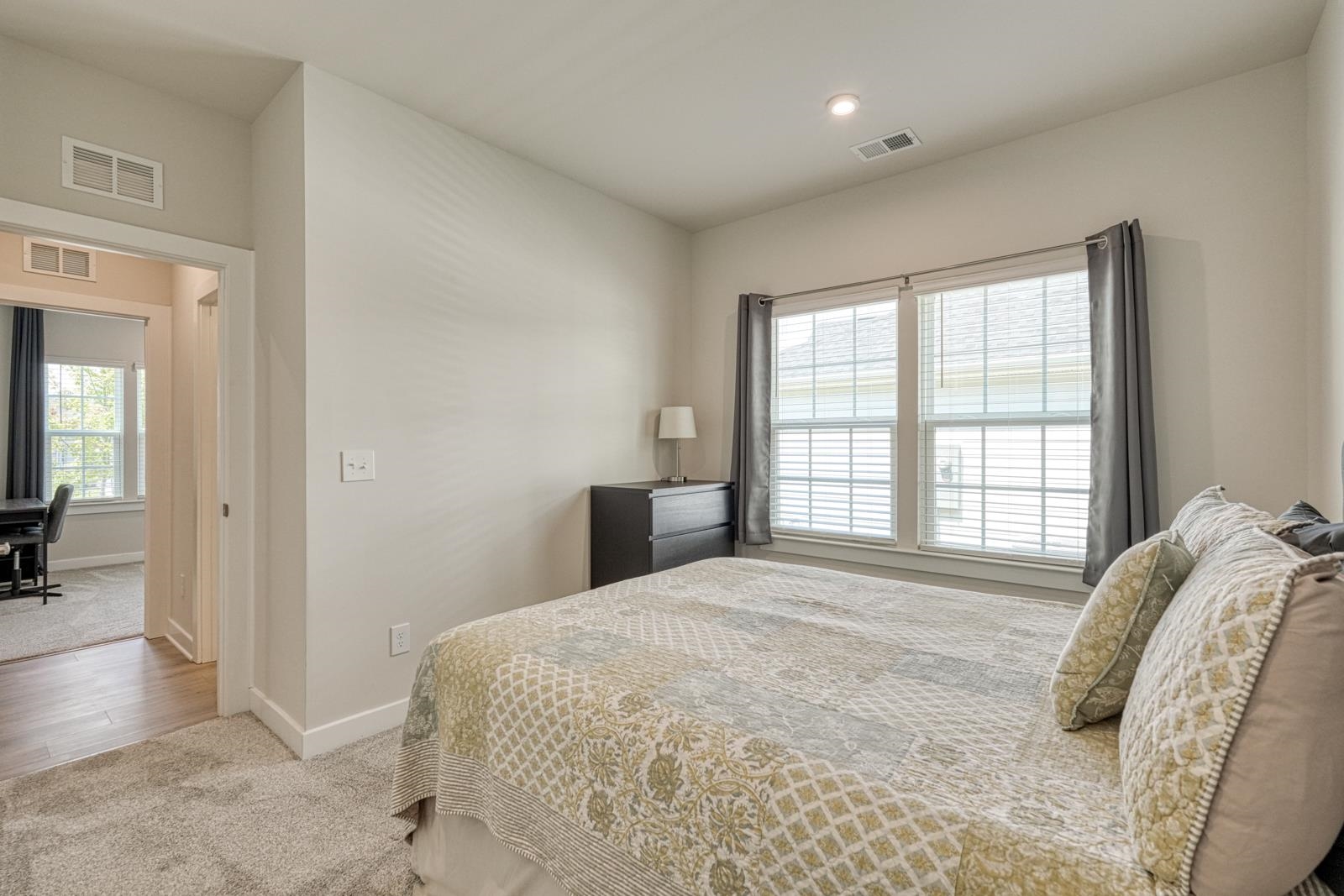 7044 Glass Court Property Photo 11
