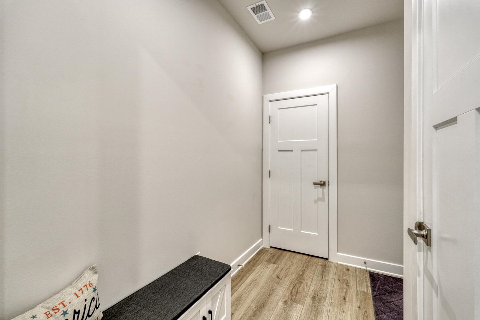 7044 Glass Court Property Photo 14