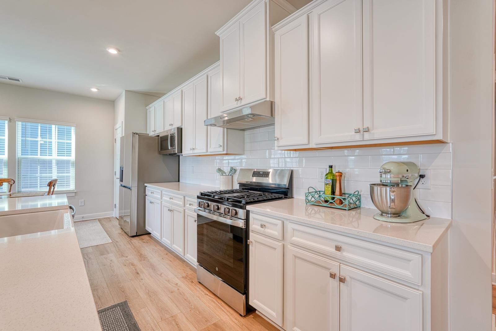 7044 Glass Court Property Photo 30