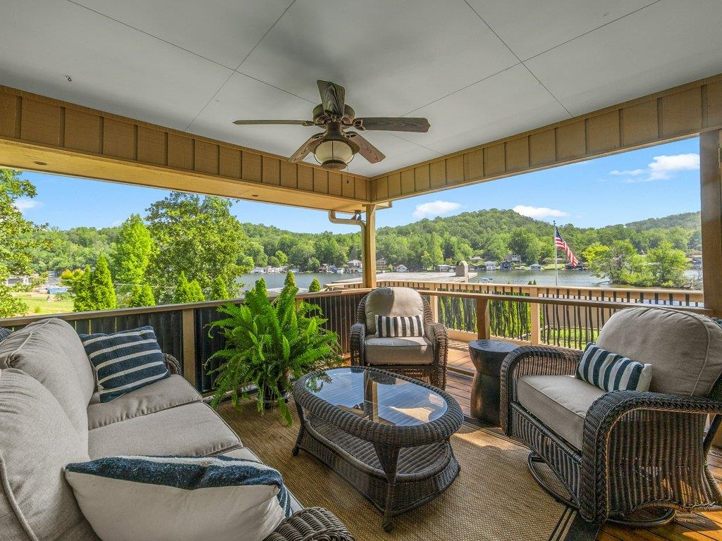 1522 W Lakeshore Drive Property Photo 15