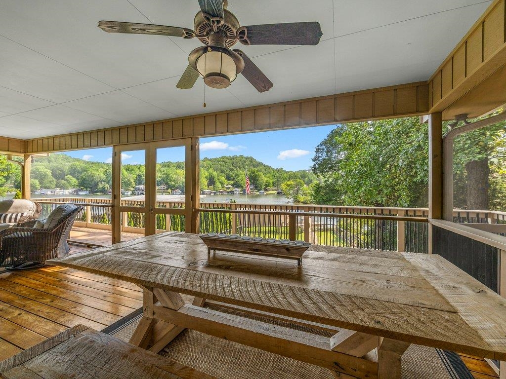 1522 W Lakeshore Drive Property Photo 16