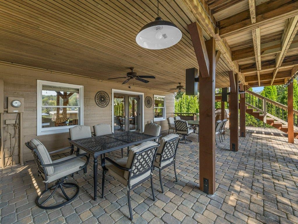 1522 W Lakeshore Drive Property Photo 40