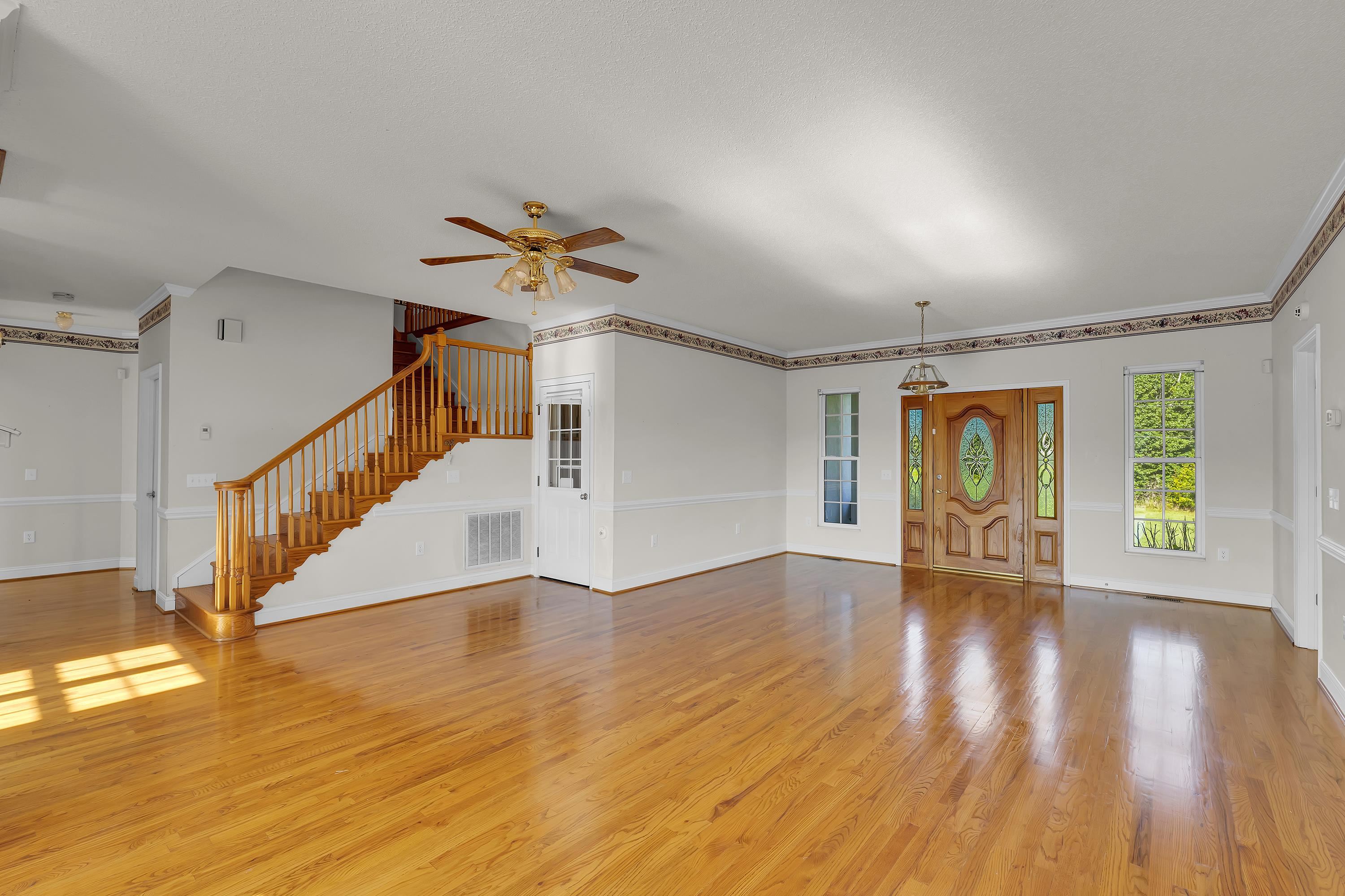 293 Berry Road Property Photo 4