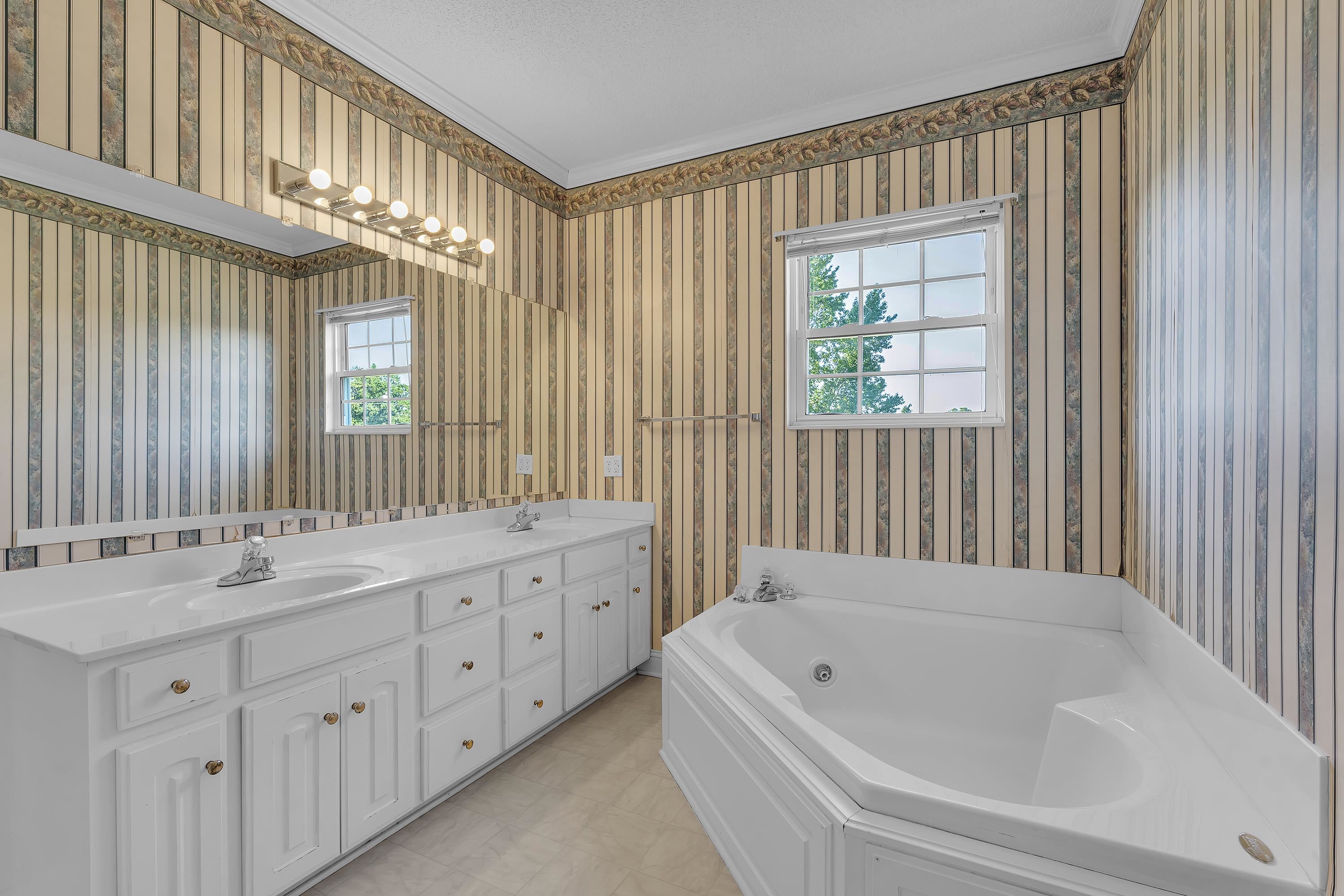 293 Berry Road Property Photo 14