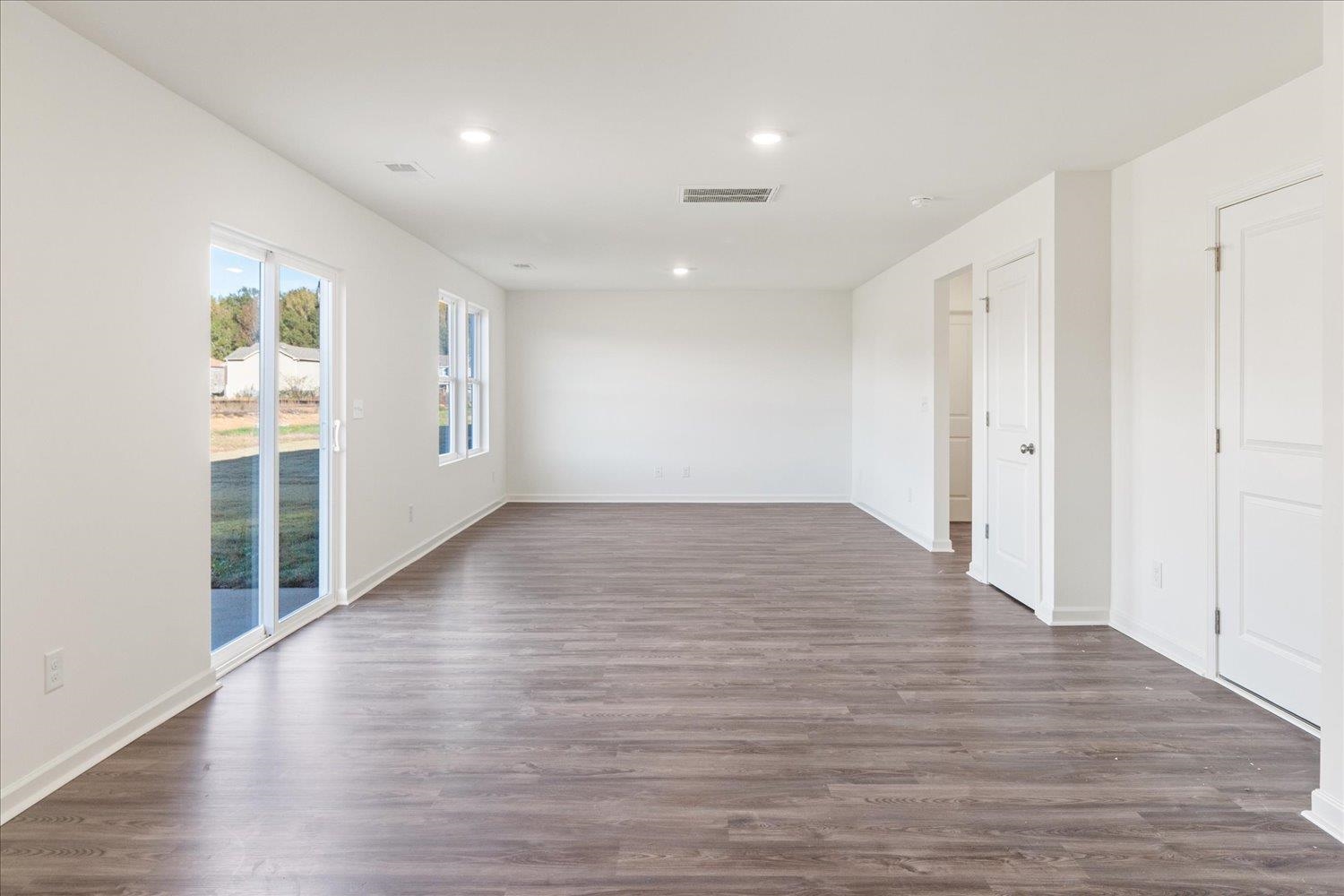 932 Kinnerton Trail Property Photo 9