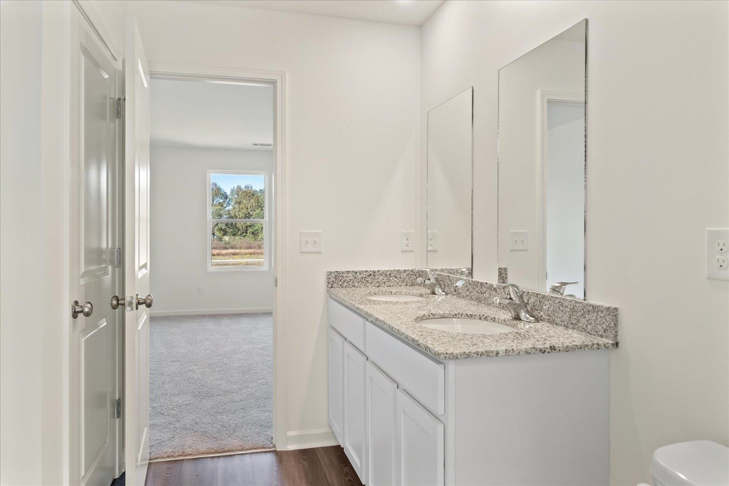 932 Kinnerton Trail Property Photo 13