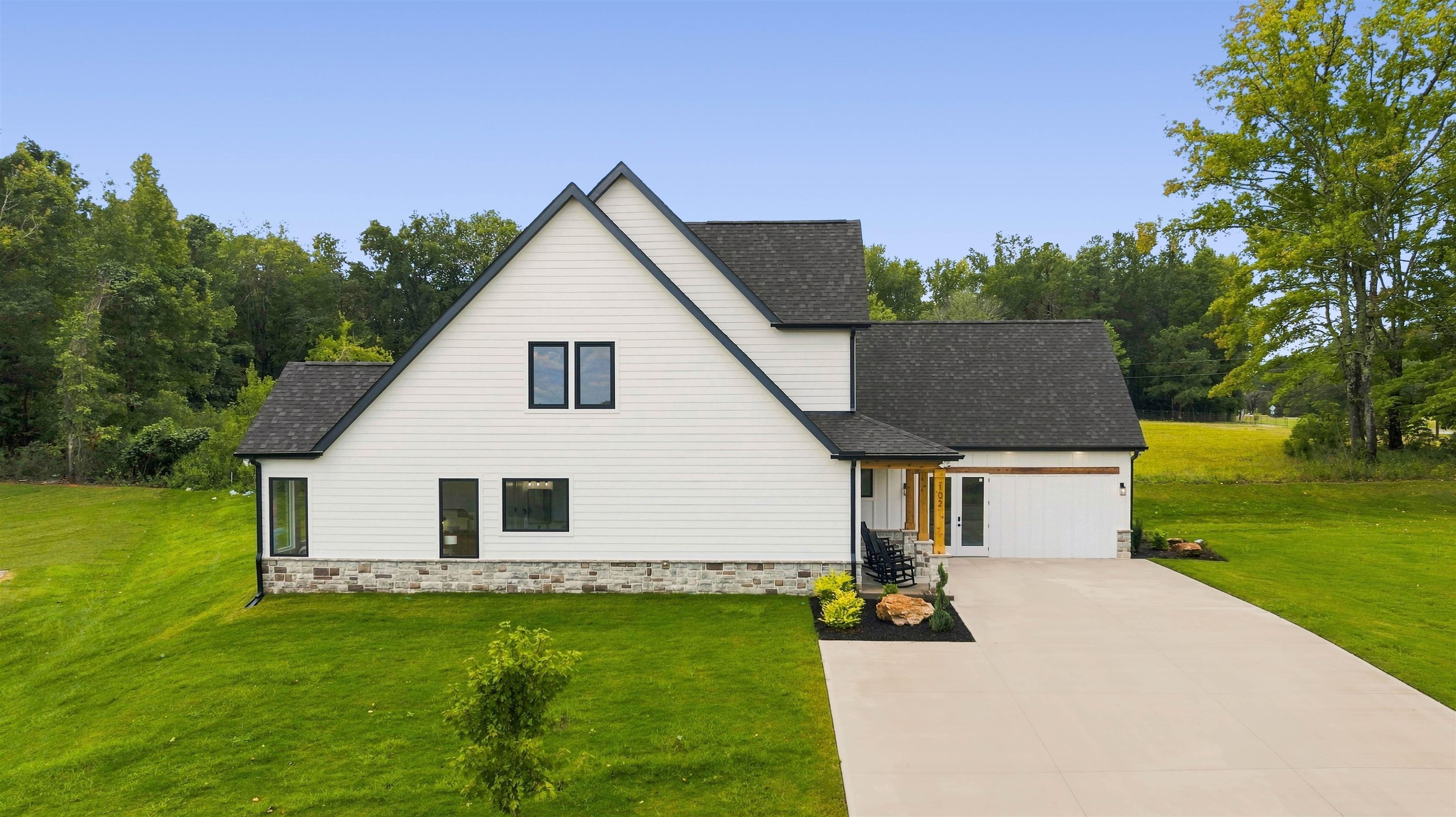 102 Joyful Court Property Photo 3