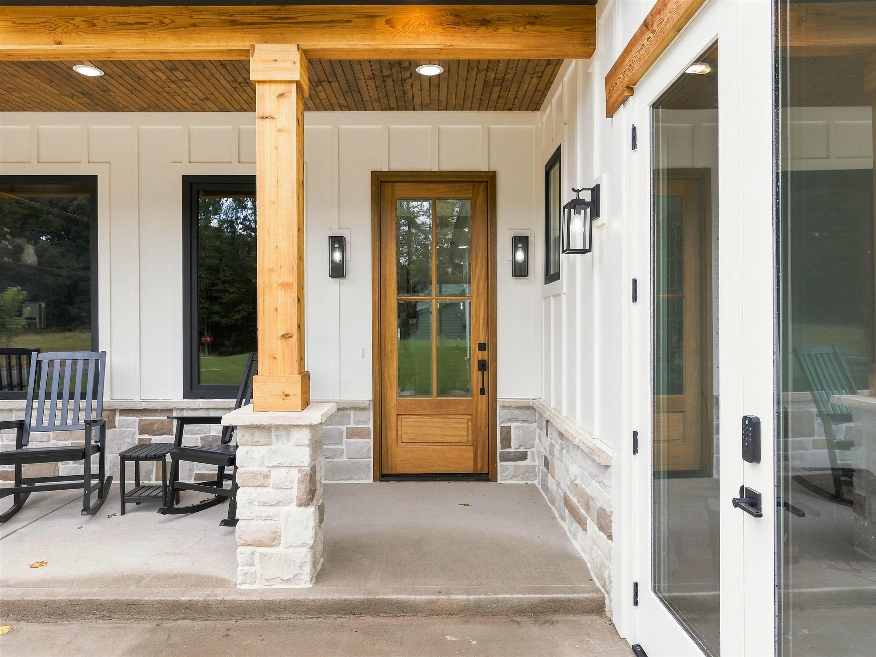 102 Joyful Court Property Photo 5