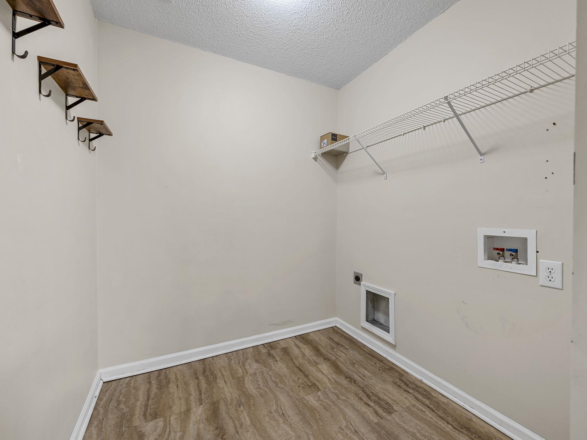 172 Lockland Drive Property Photo 32