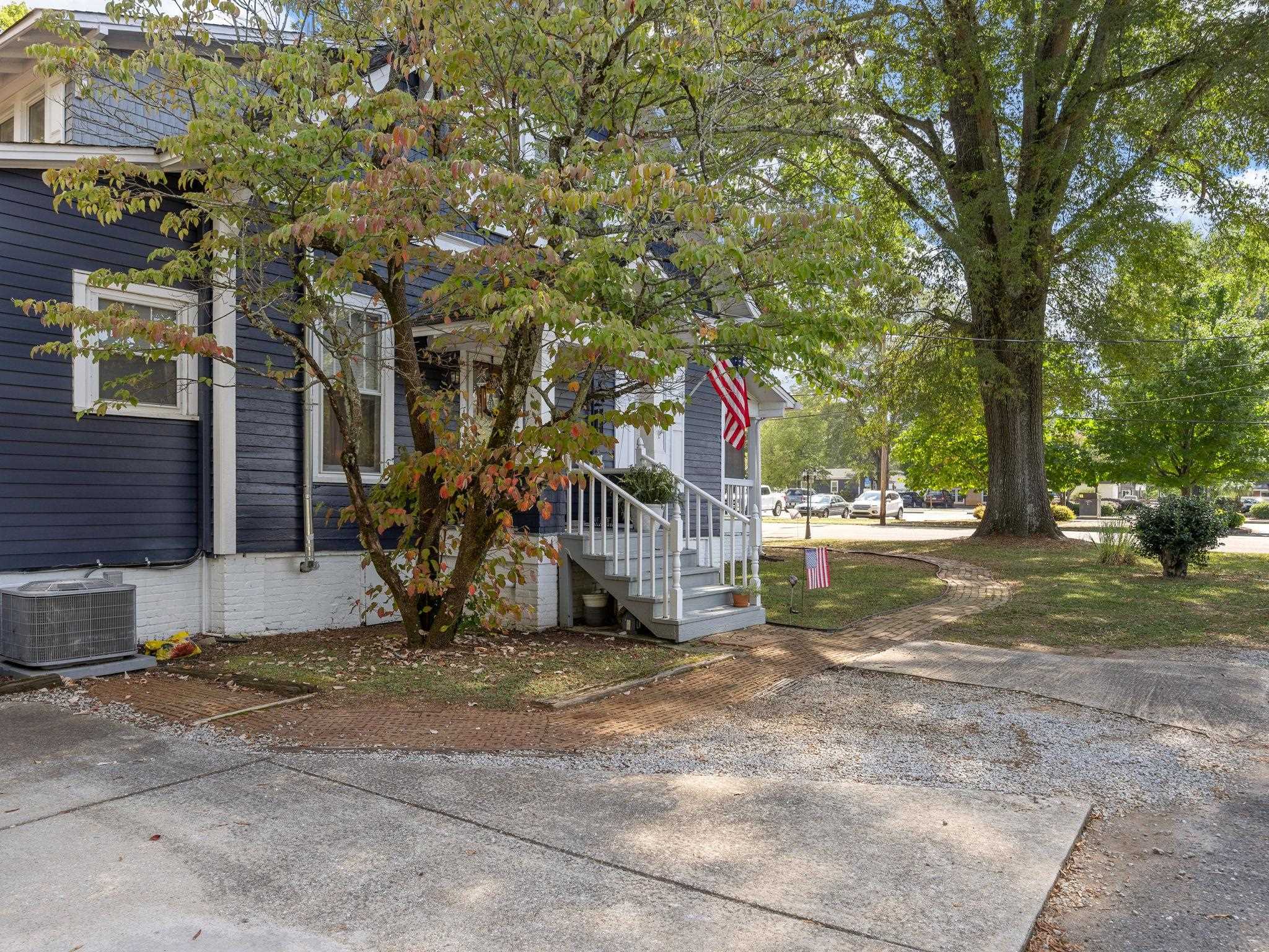 401 E Rutledge Avenue Property Photo 8
