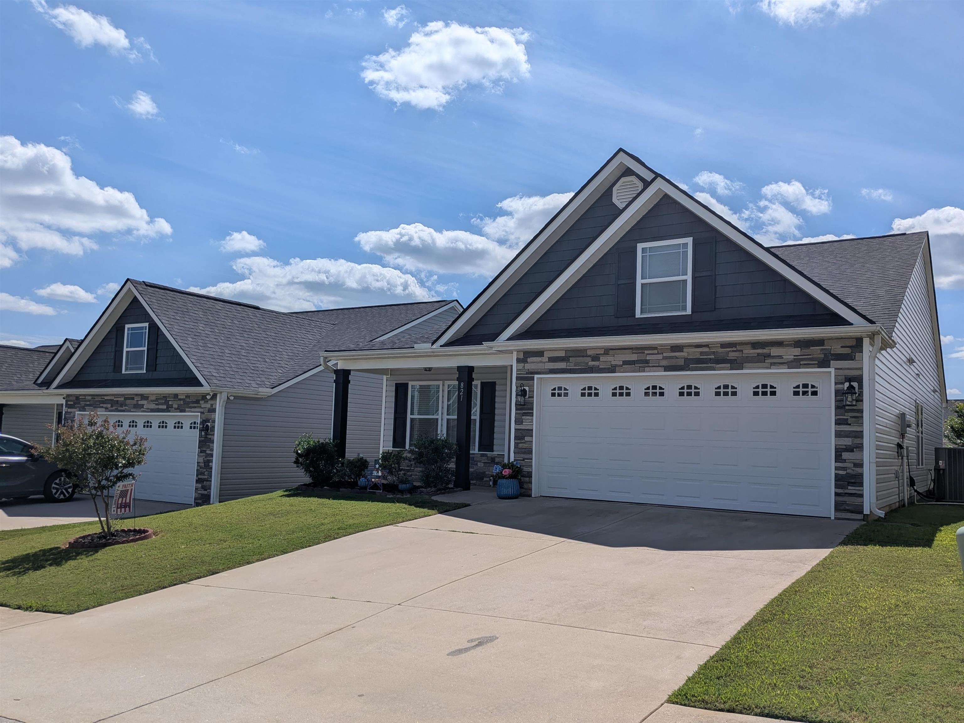 821 Alley Ridge Drive Property Photo 1