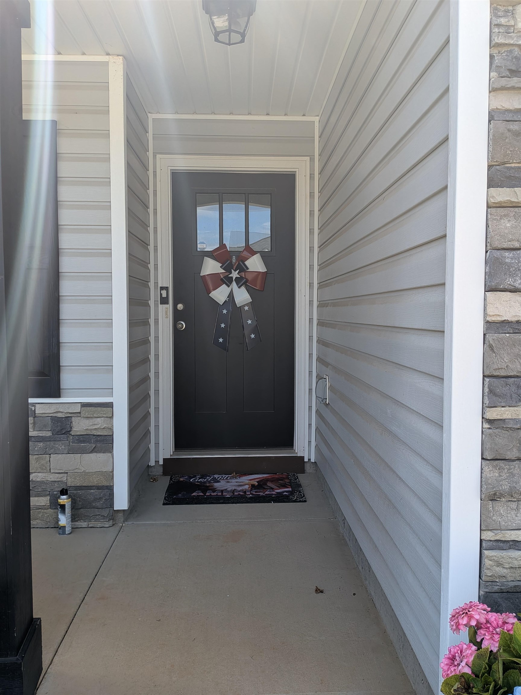 821 Alley Ridge Drive Property Photo 2