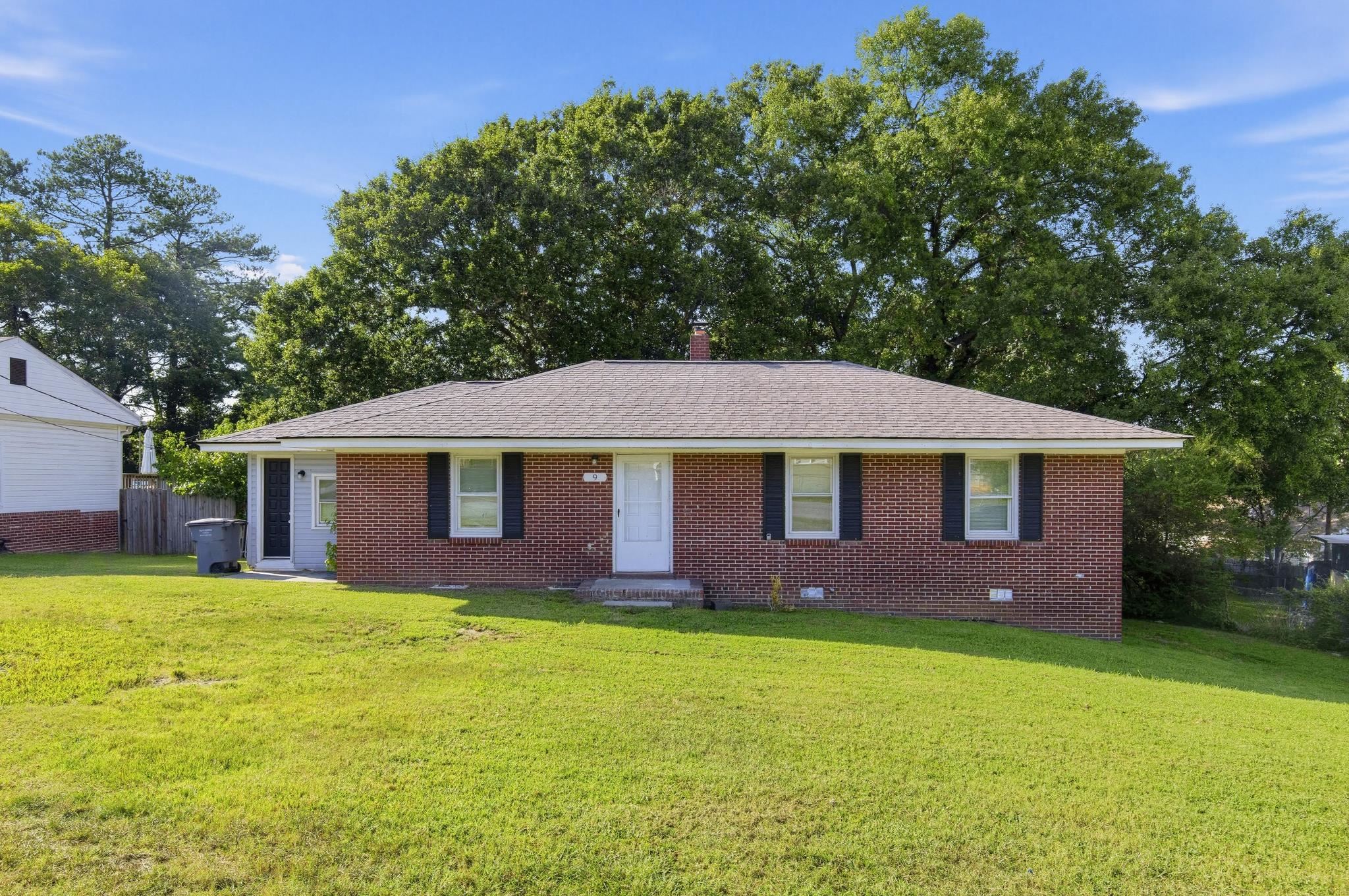 9 Delores Street Property Photo 1