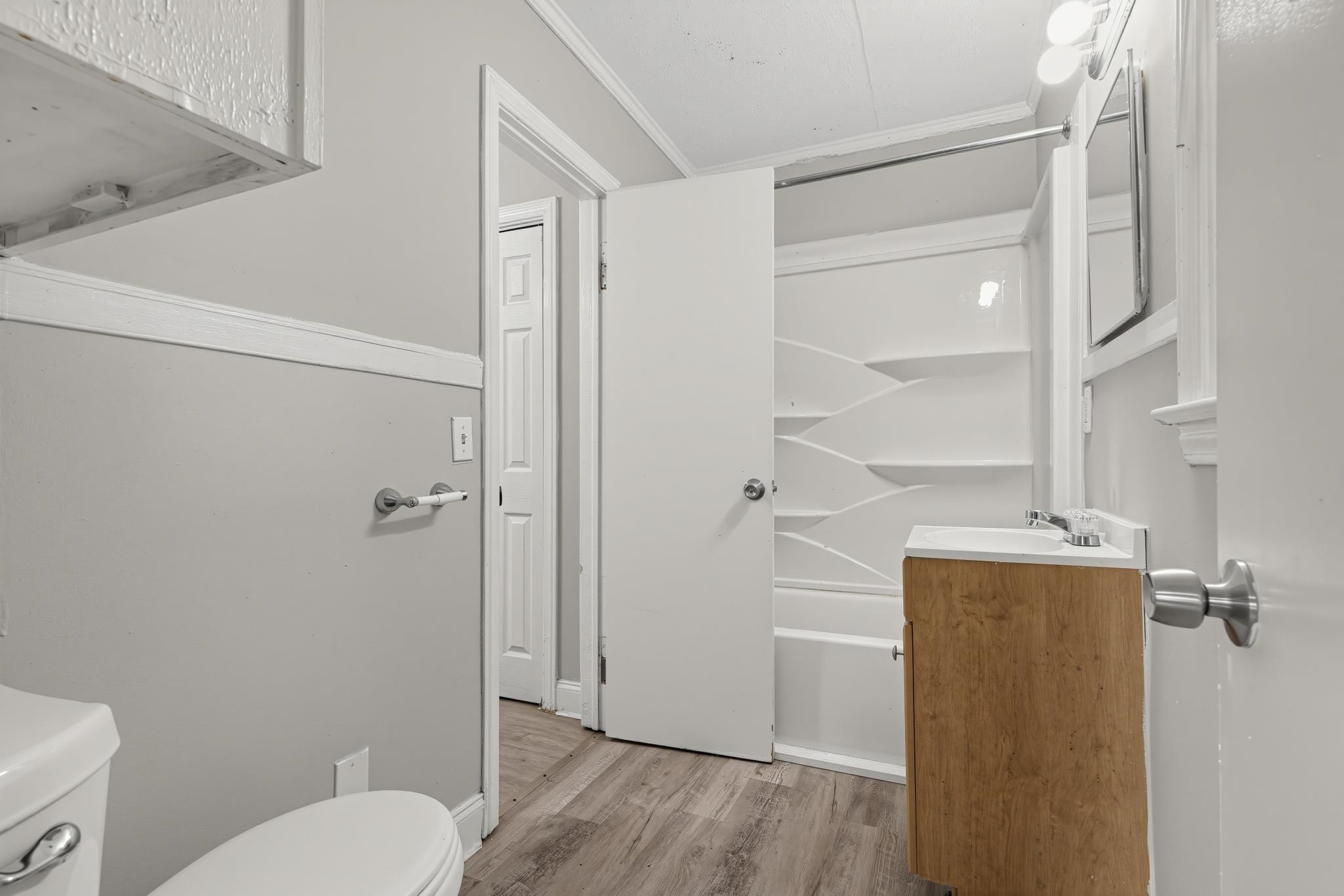 9 Delores Street Property Photo 10