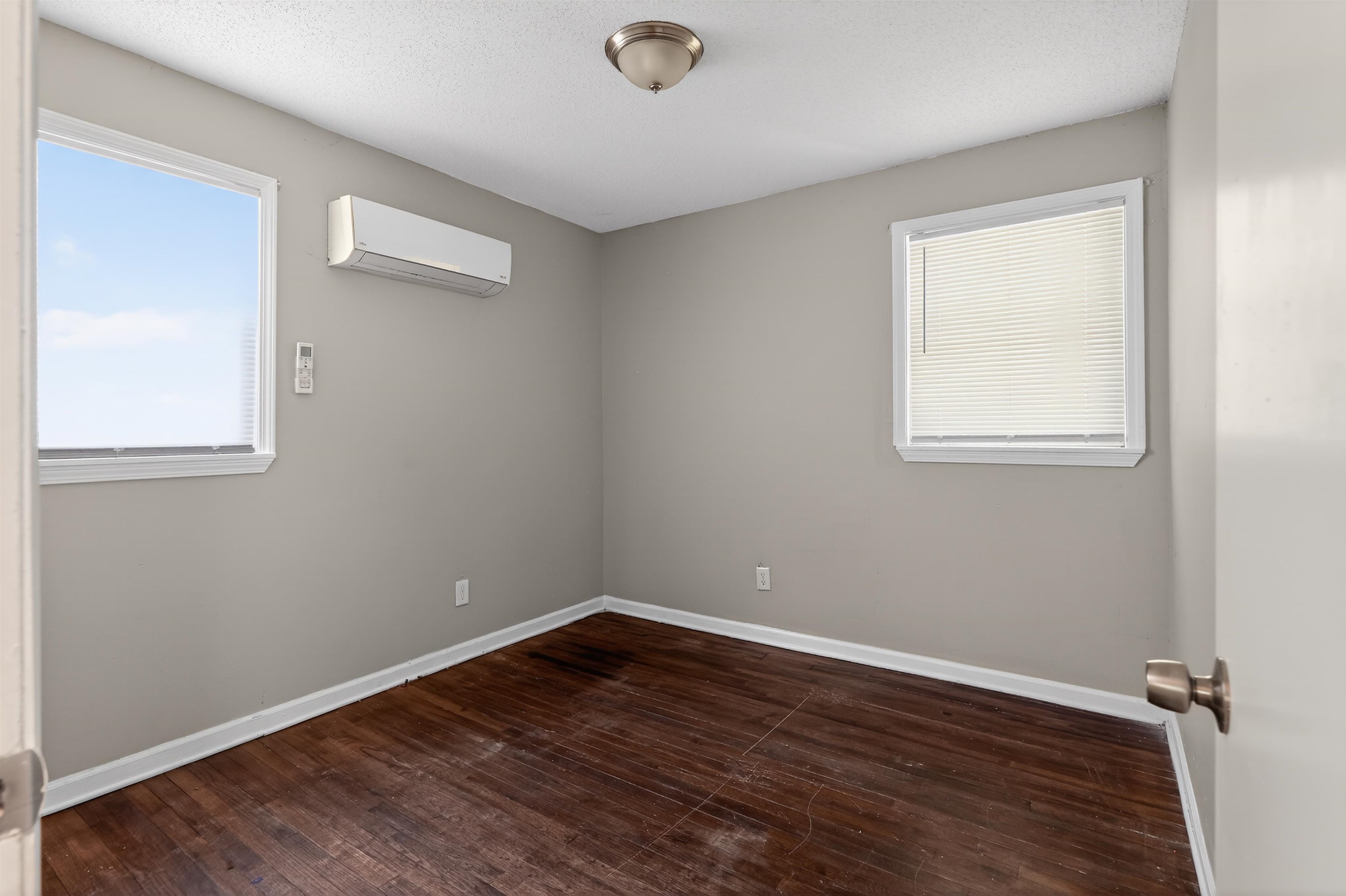 9 Delores Street Property Photo 14