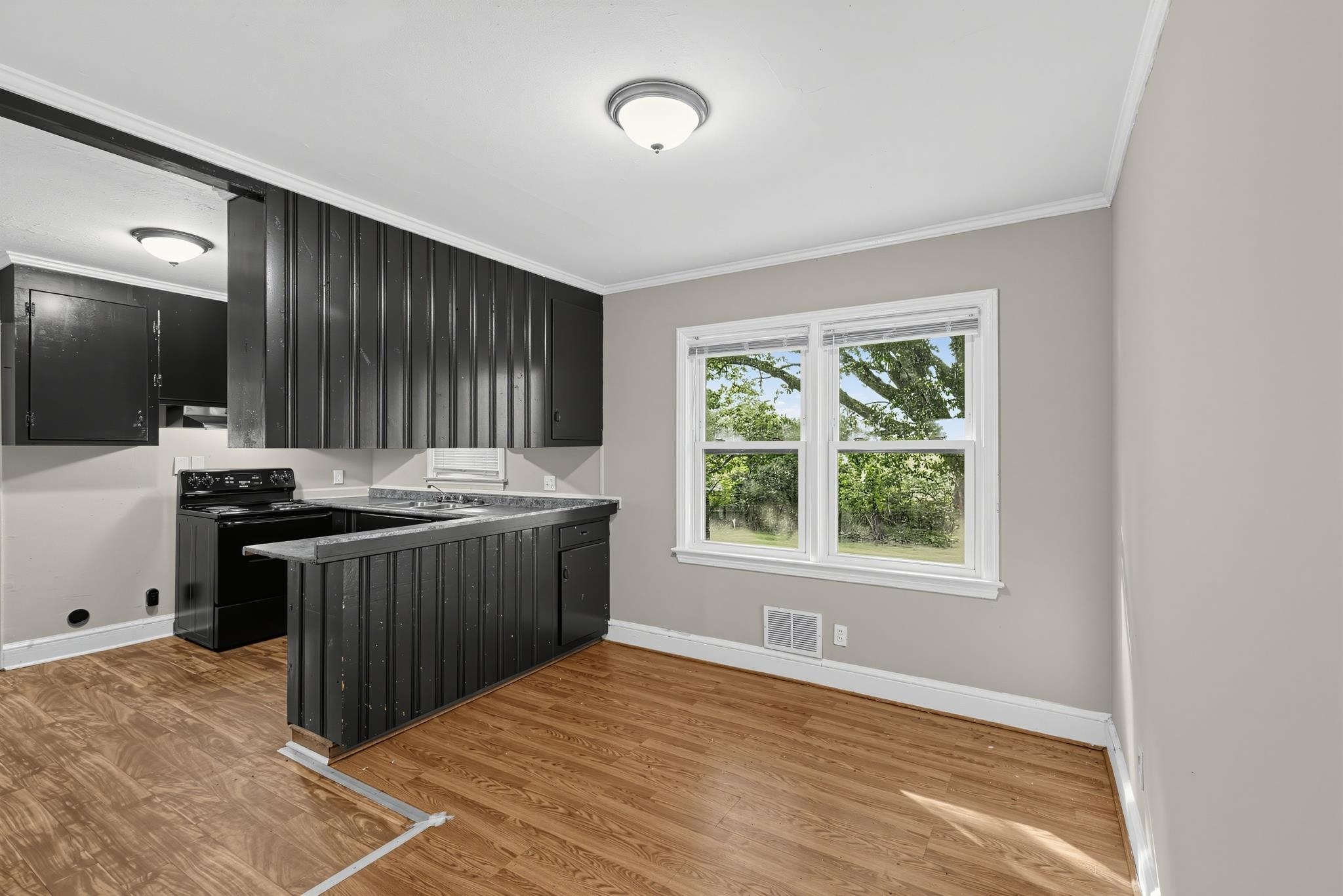 9 Delores Street Property Photo 26