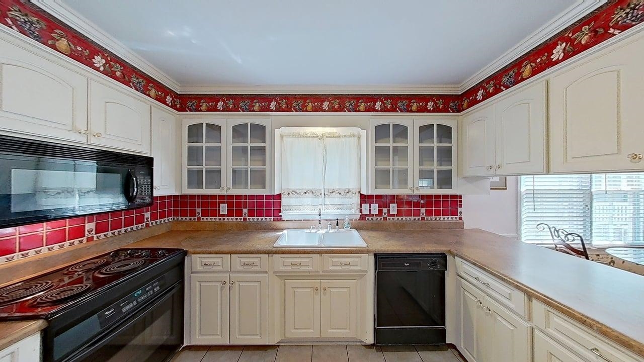 628 Perrin Drive Property Photo 8