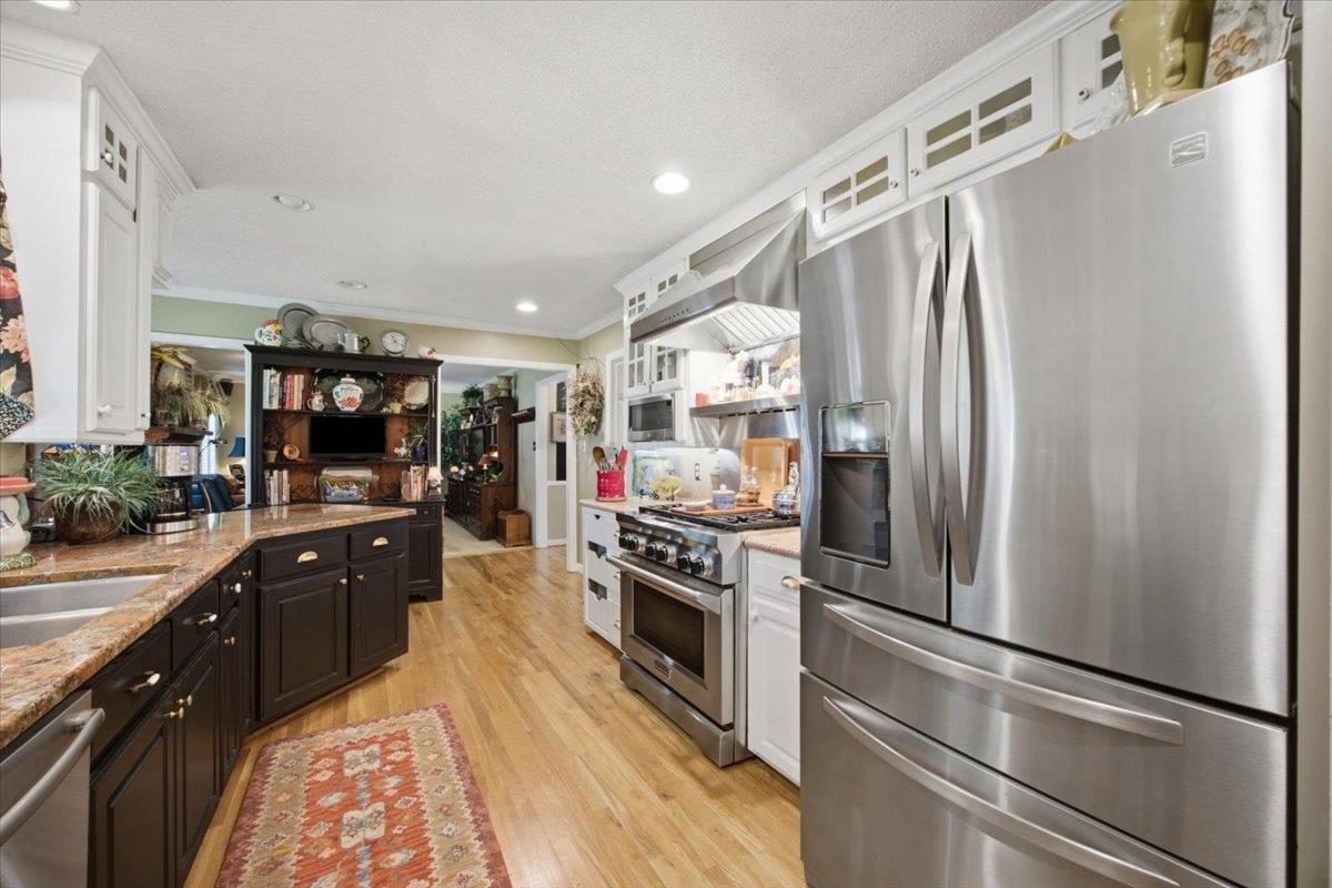 663 Stafford Avenue Property Photo 7