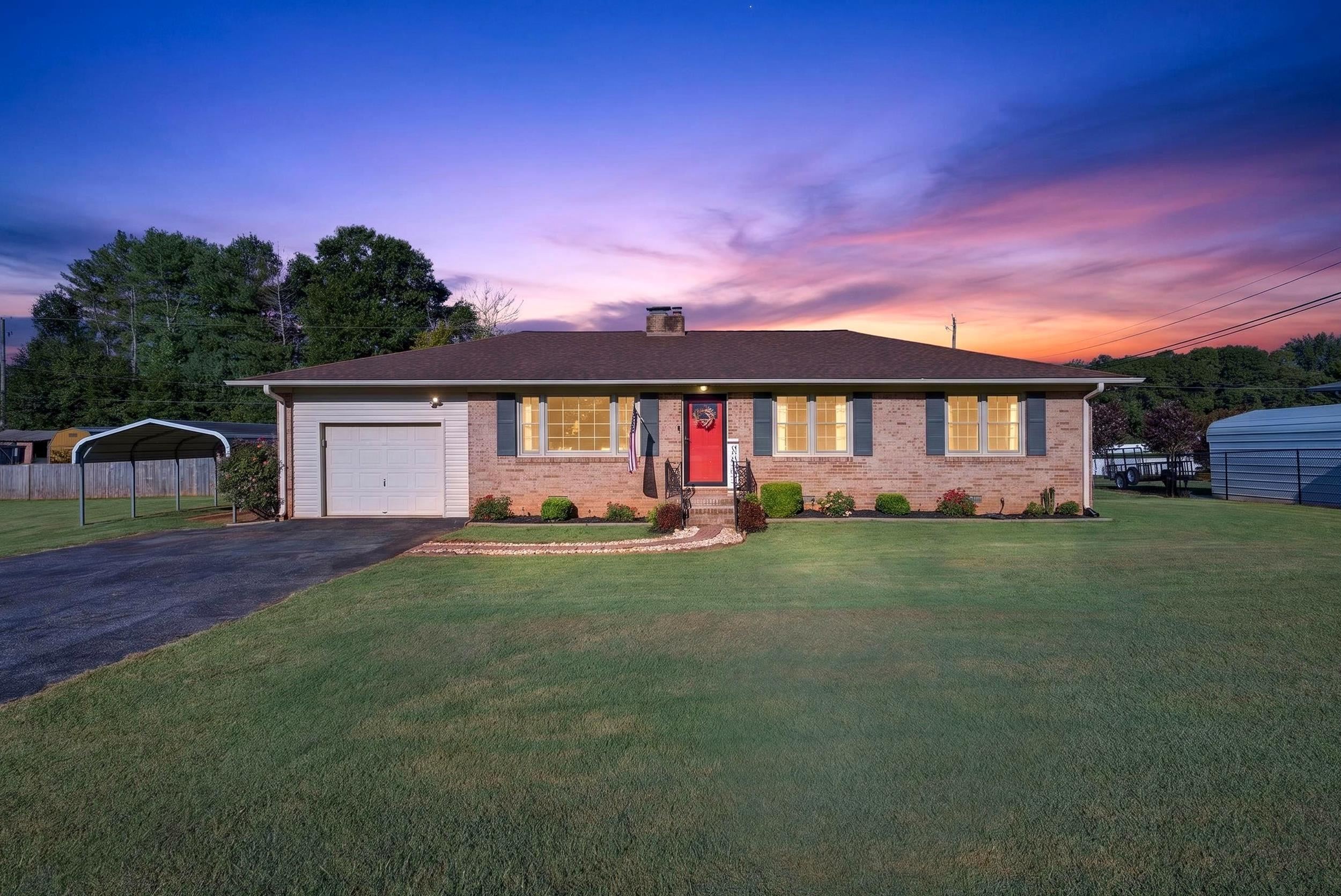230 Clearview Heights Property Photo 1