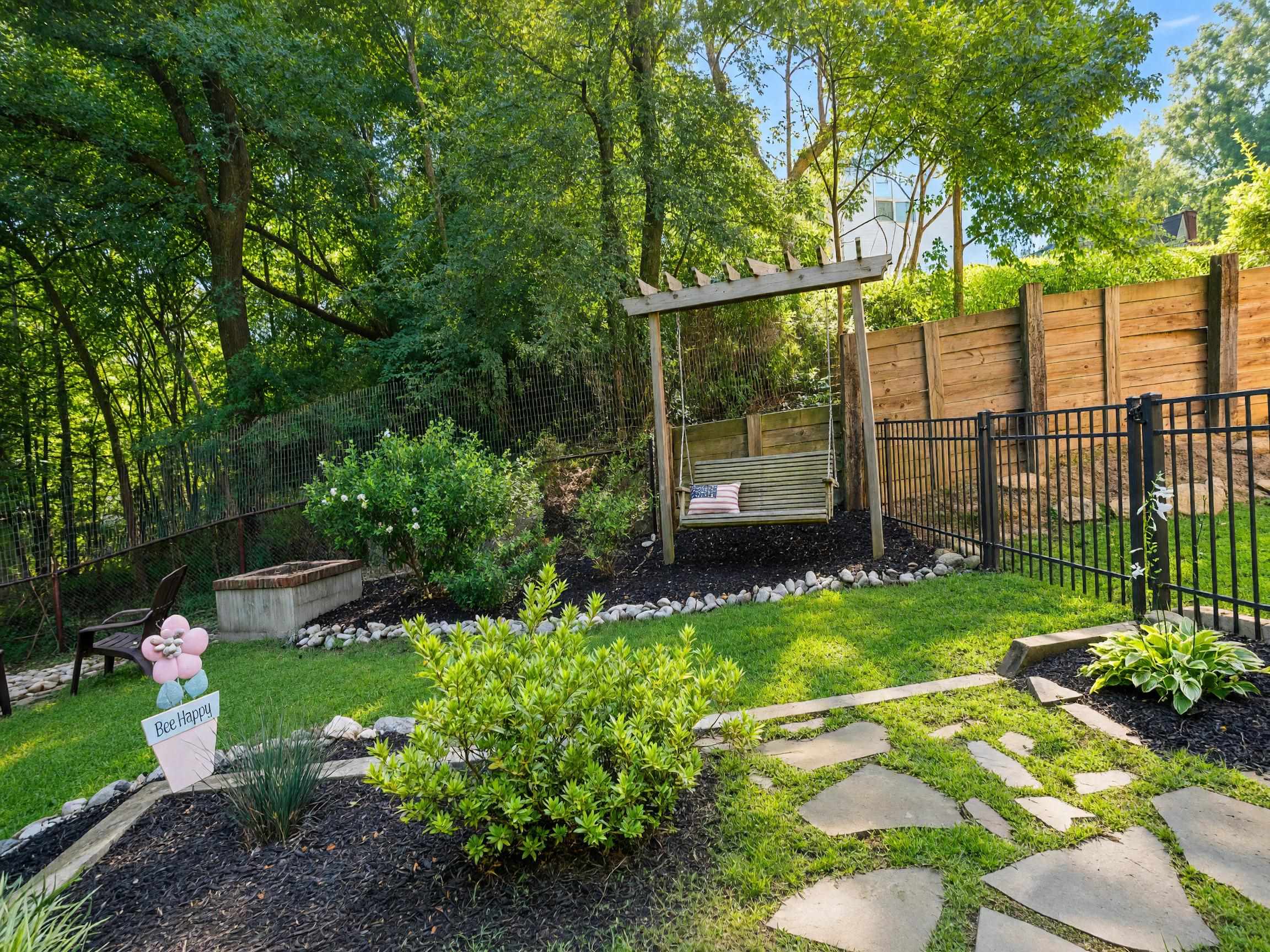 200 Hunters Woods Drive Property Photo 44